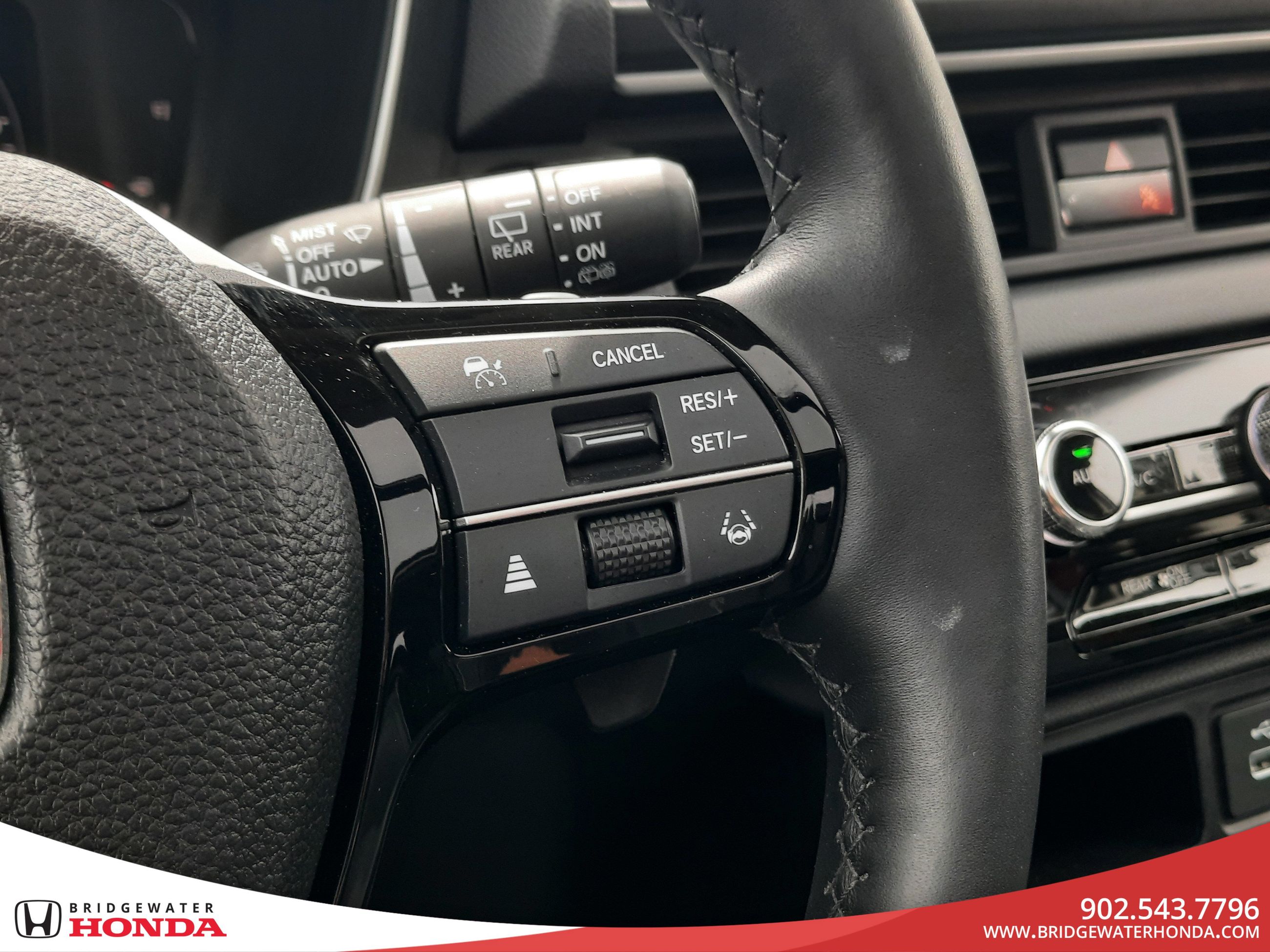 2025 Honda Pilot Touring-13
