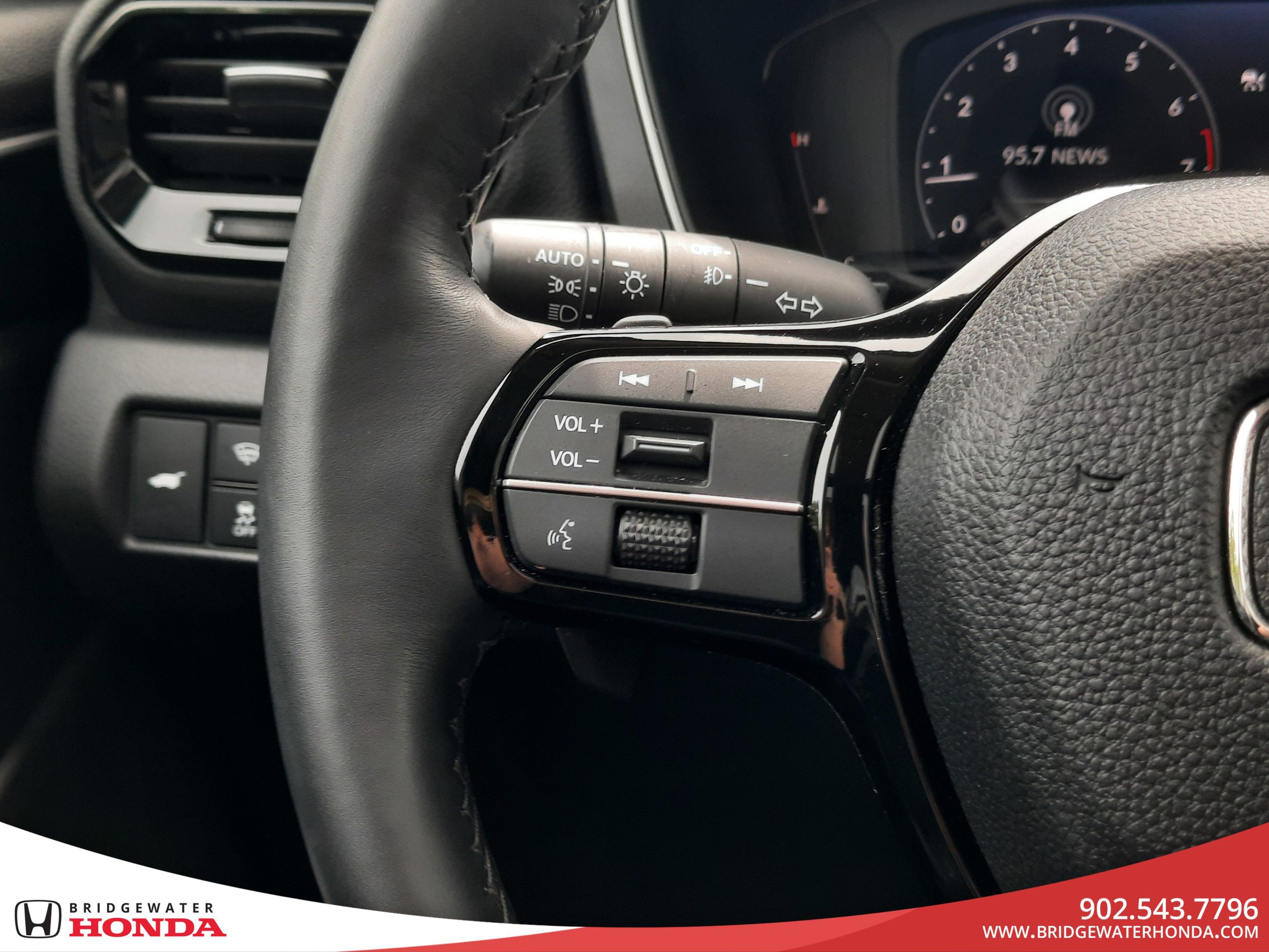 2025 Honda Pilot Touring-12