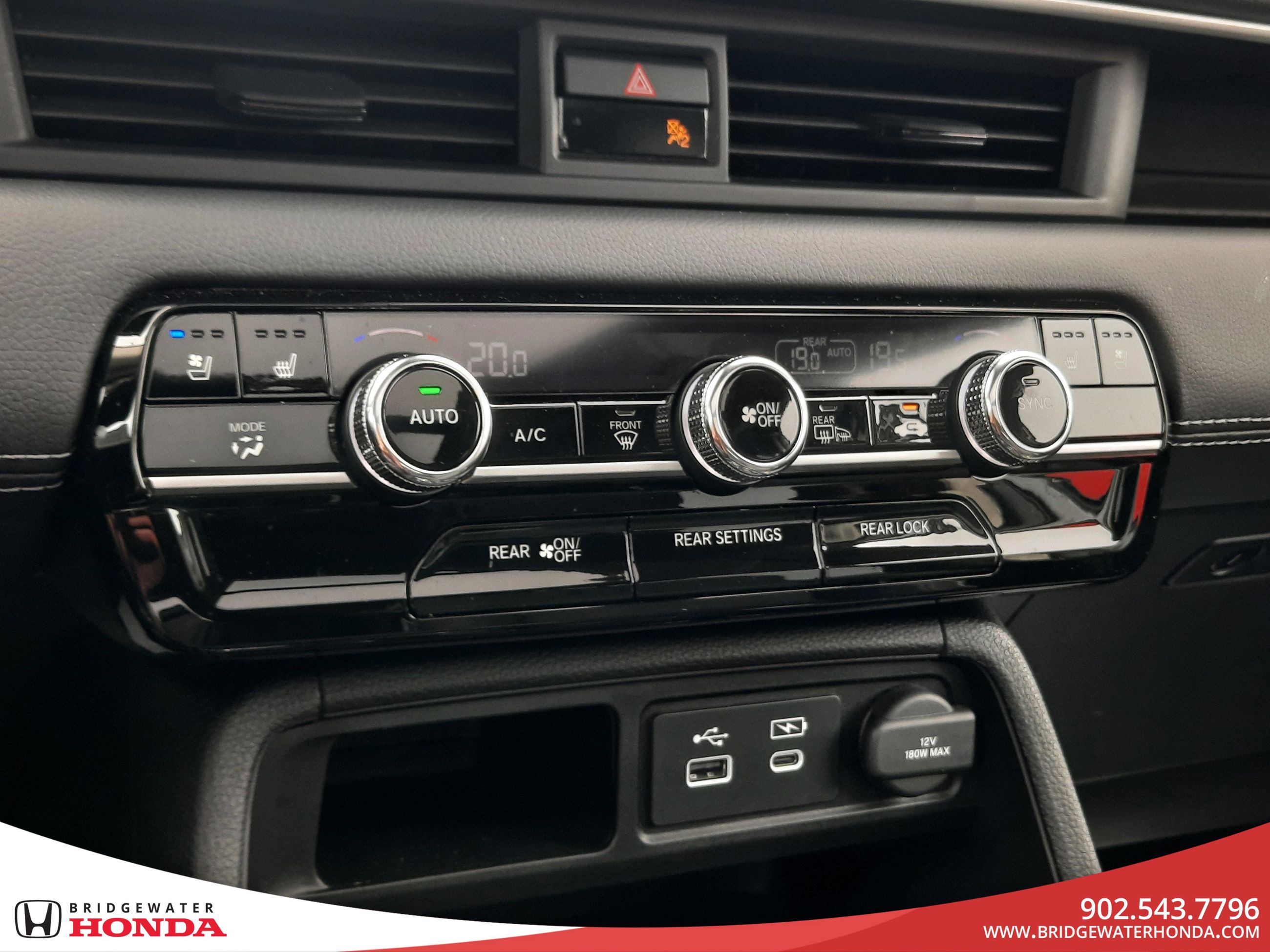 2025 Honda Pilot Touring-19