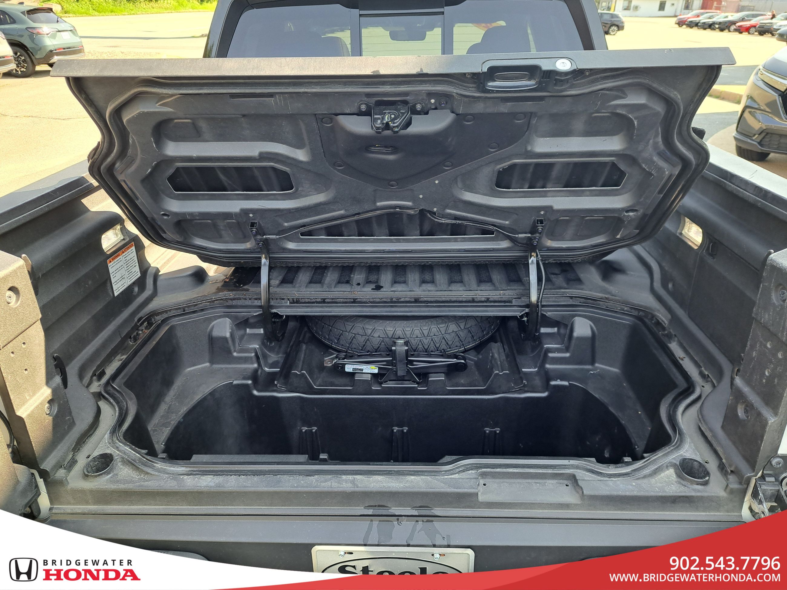 2025 Honda Ridgeline Black Edition-10