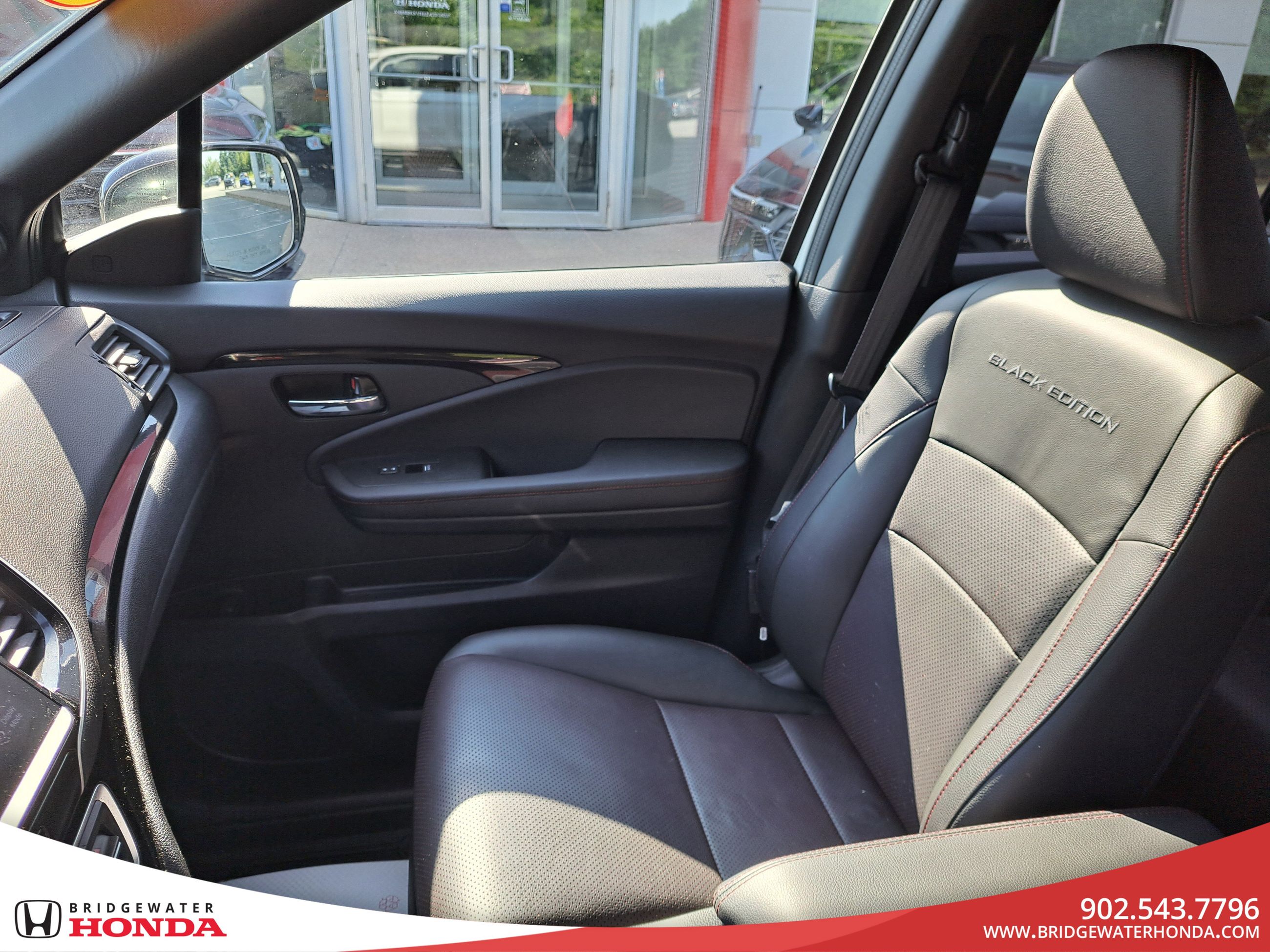 2025 Honda Ridgeline Black Edition-27