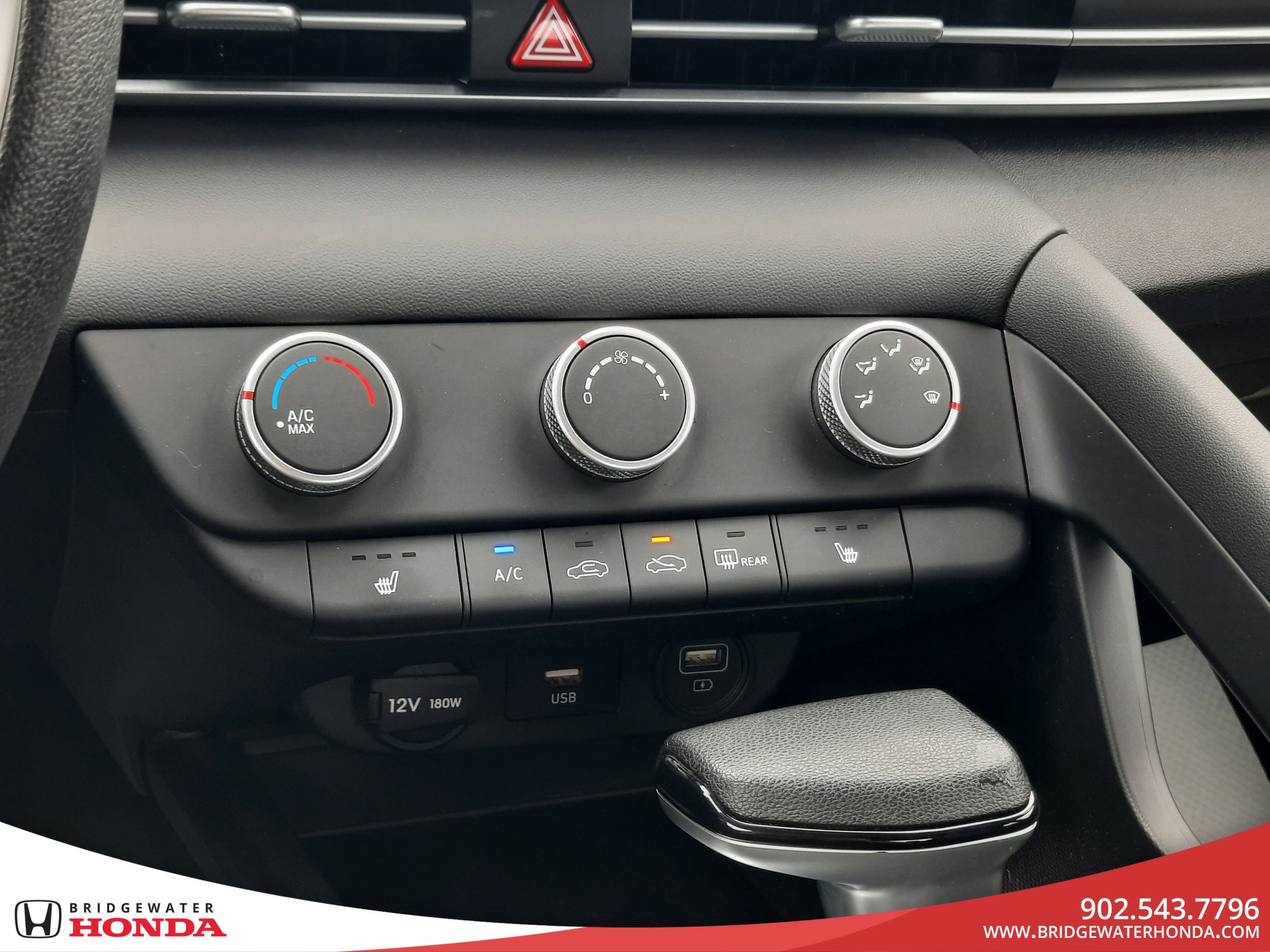 2023 Hyundai Elantra Essential-17