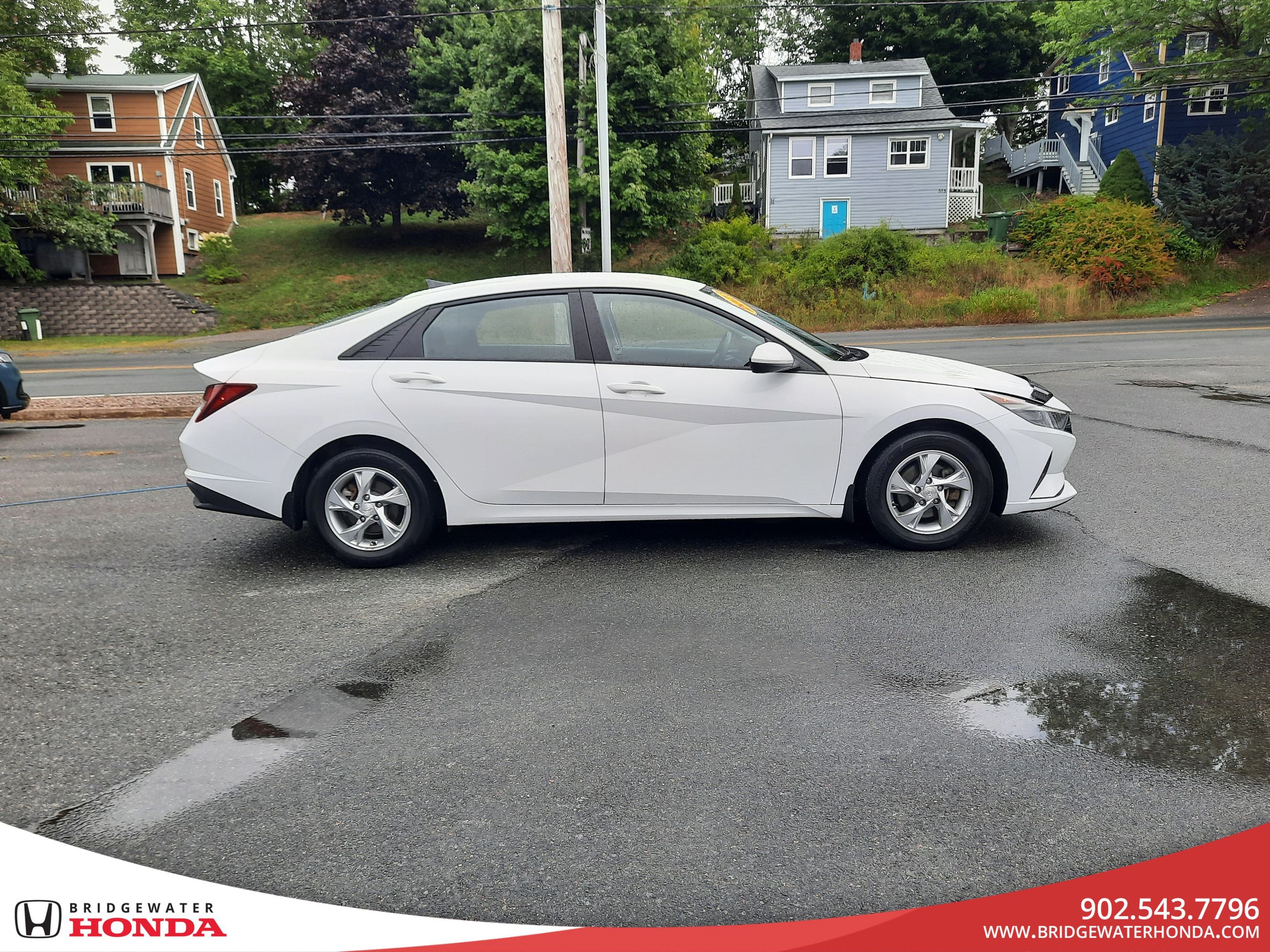 2023 Hyundai Elantra Essential-4