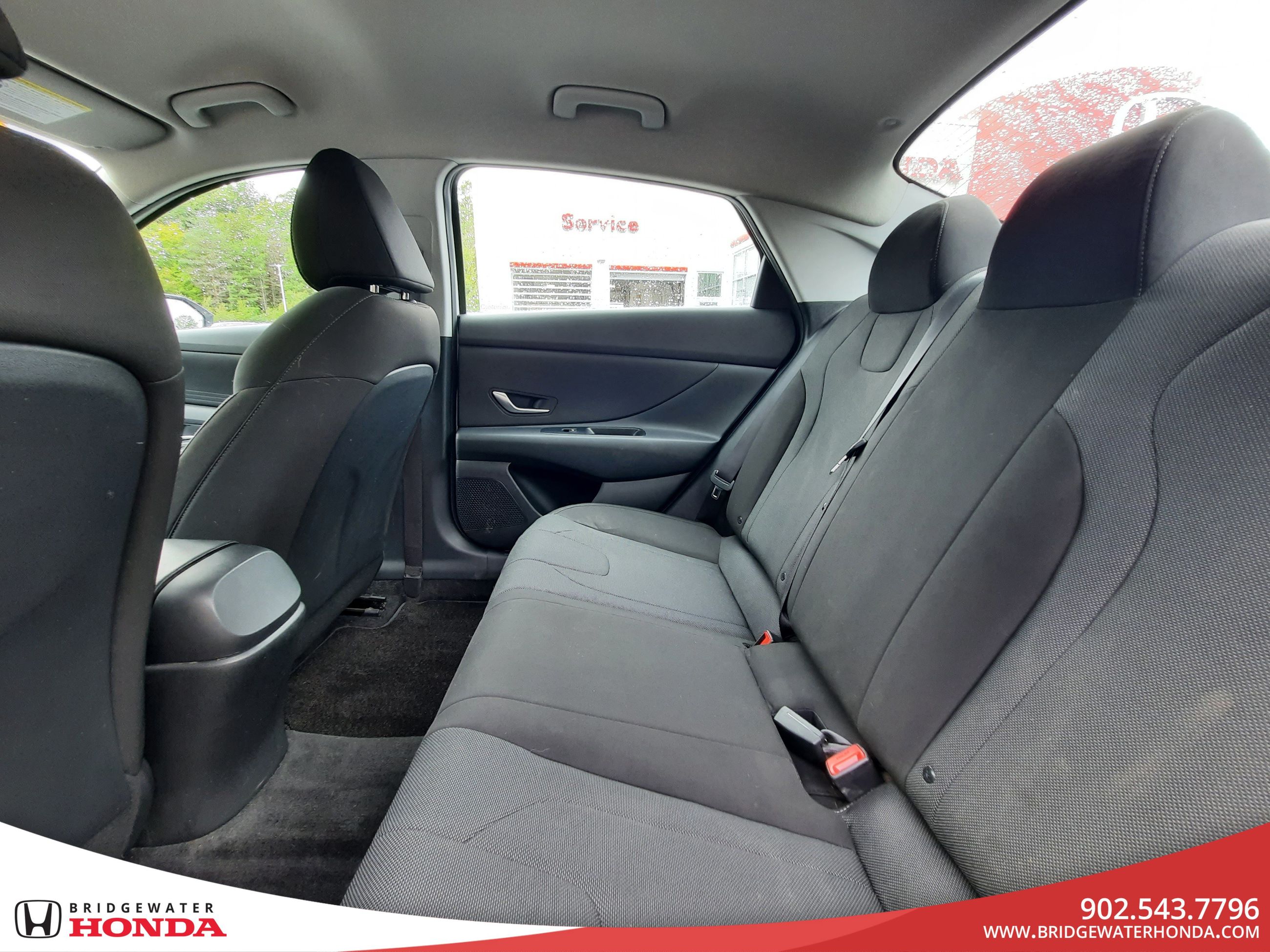 2023 Hyundai Elantra Essential-25