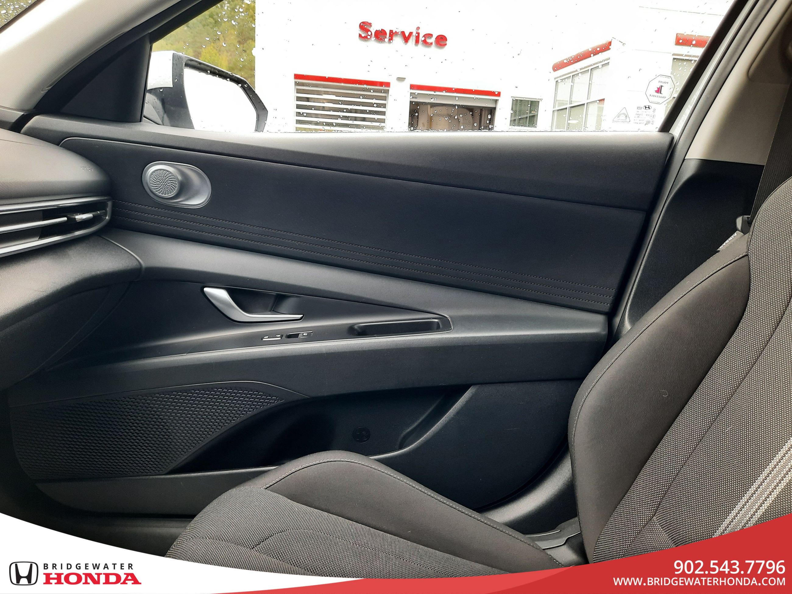 2023 Hyundai Elantra Essential-21
