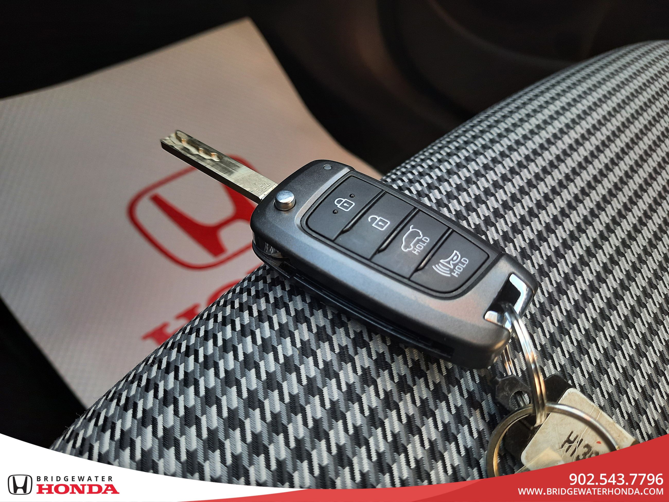 2020 Hyundai Kona Essential-19