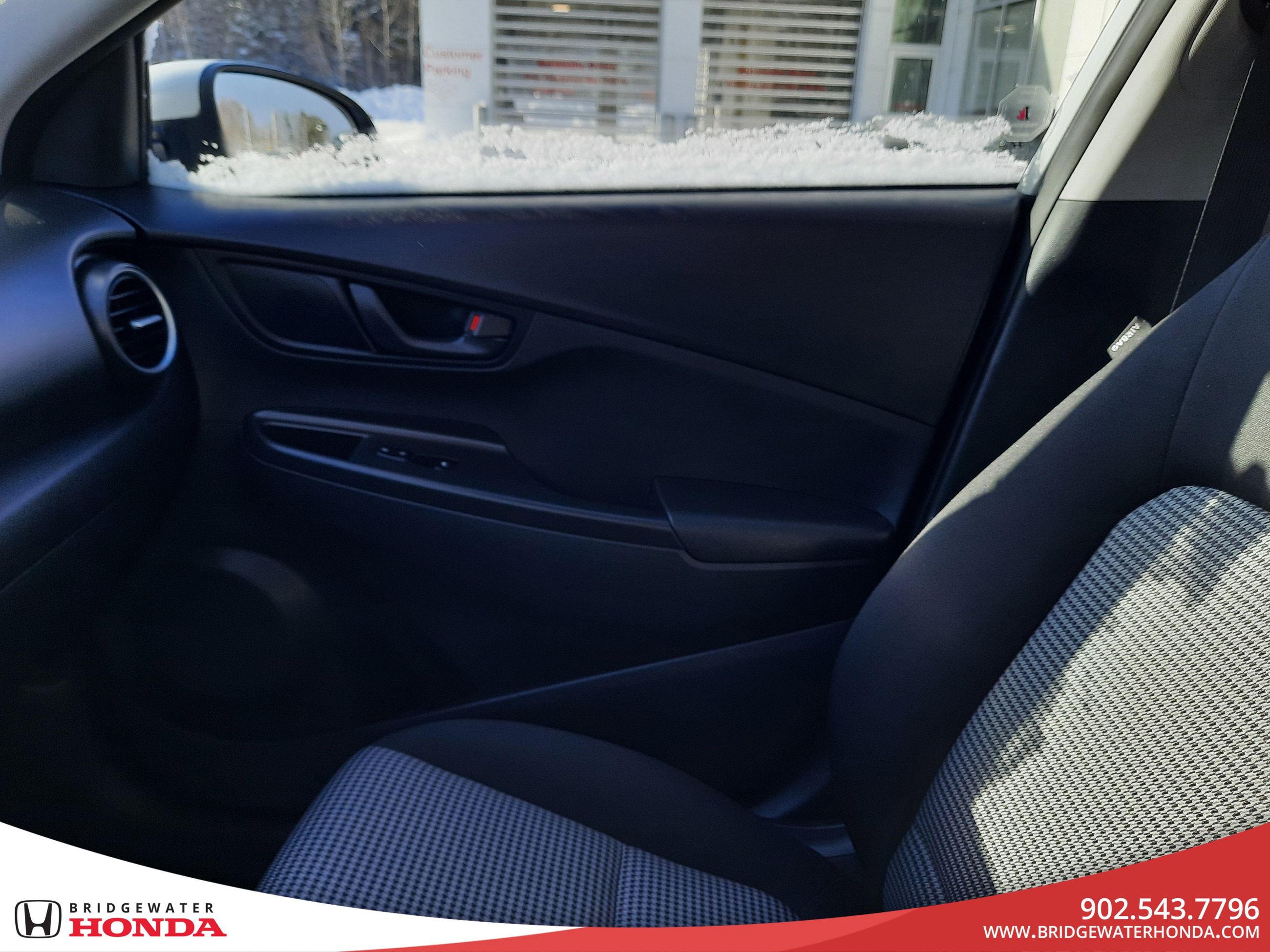 2020 Hyundai Kona Essential-17