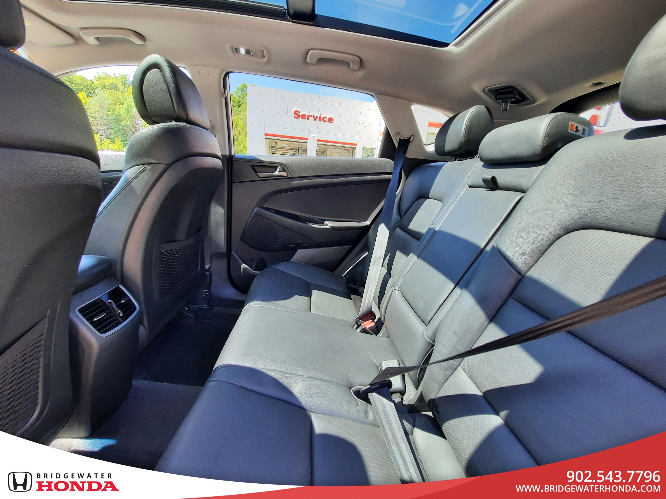 Hyundai Tucson SE 2017-25