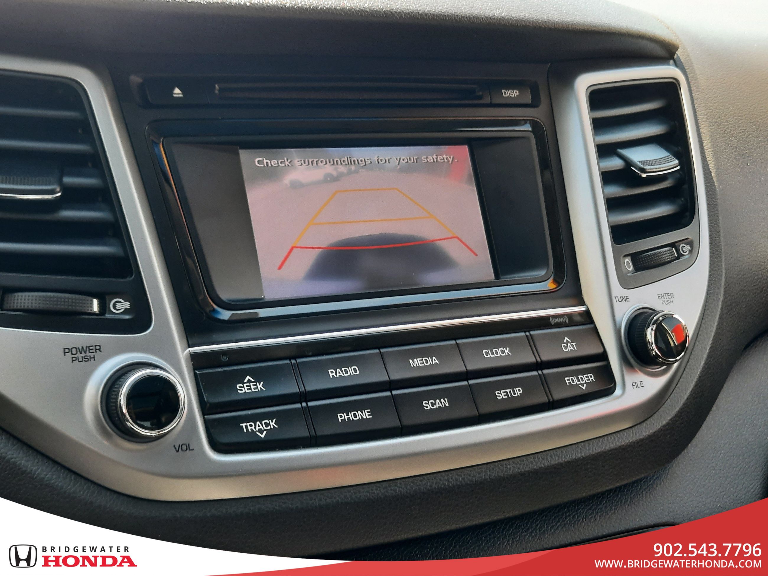 Hyundai Tucson SE 2017-15