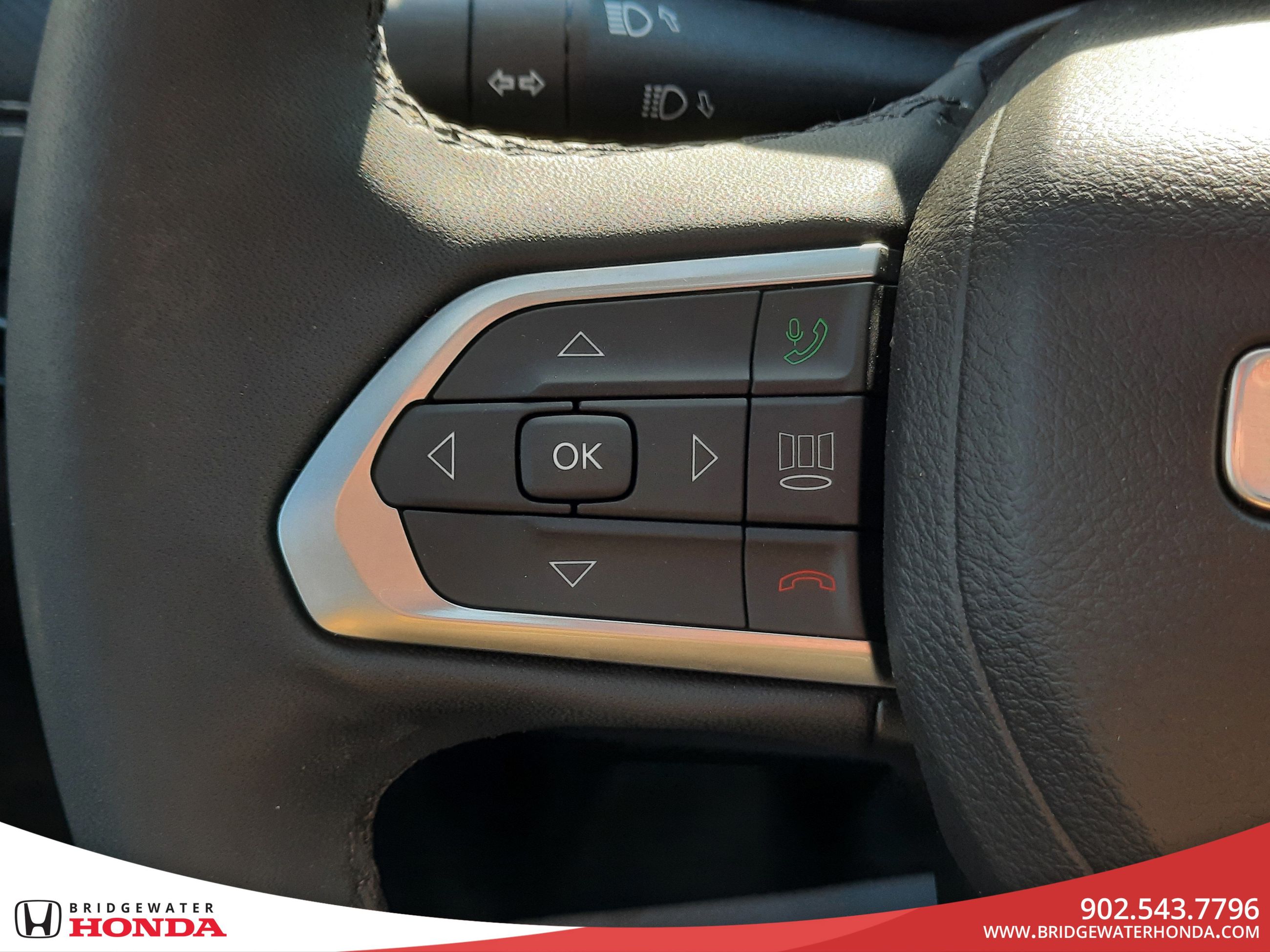 2023 Jeep Compass Altitude-11