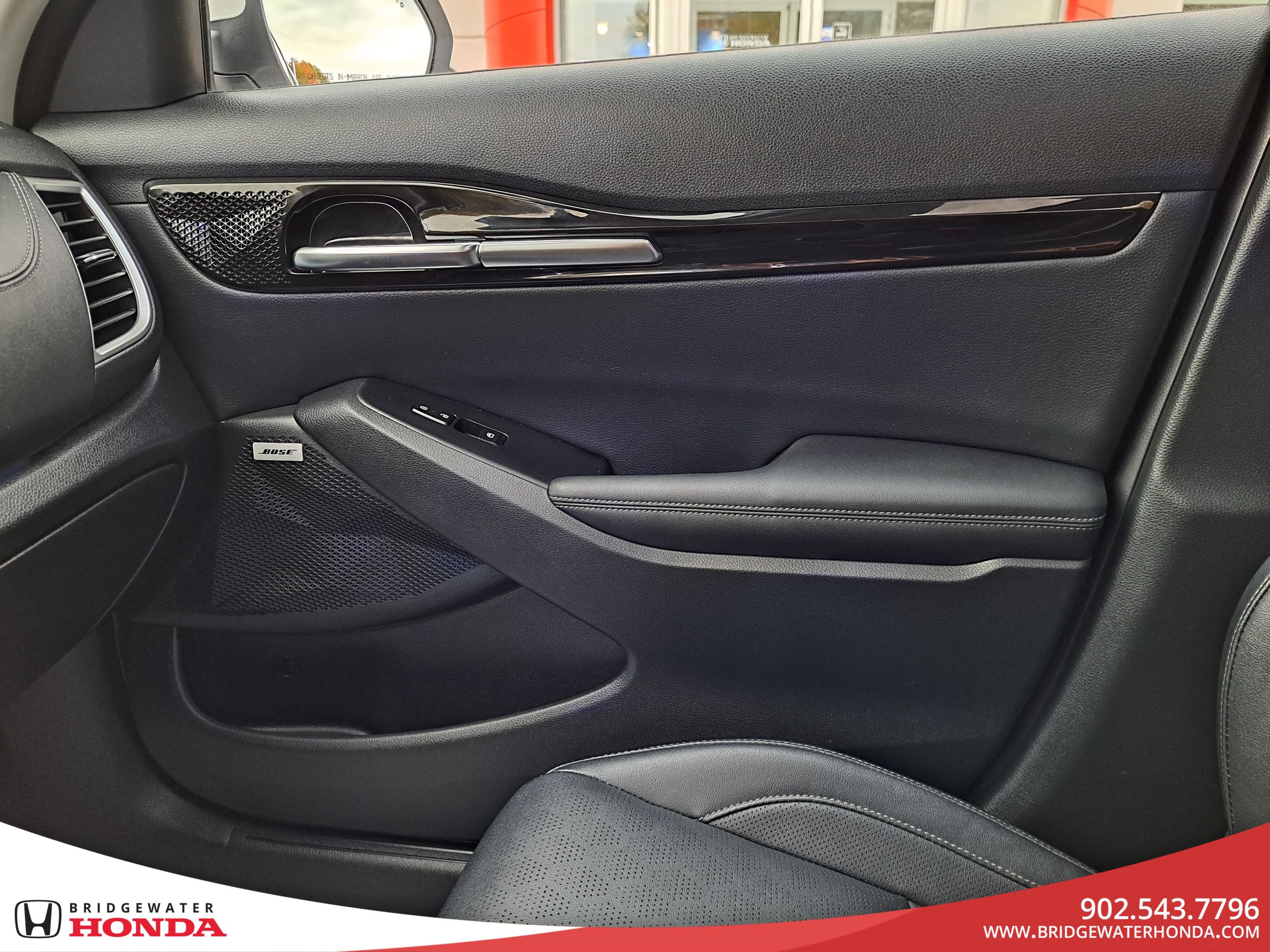 Kia Seltos SX Turbo 2021-27