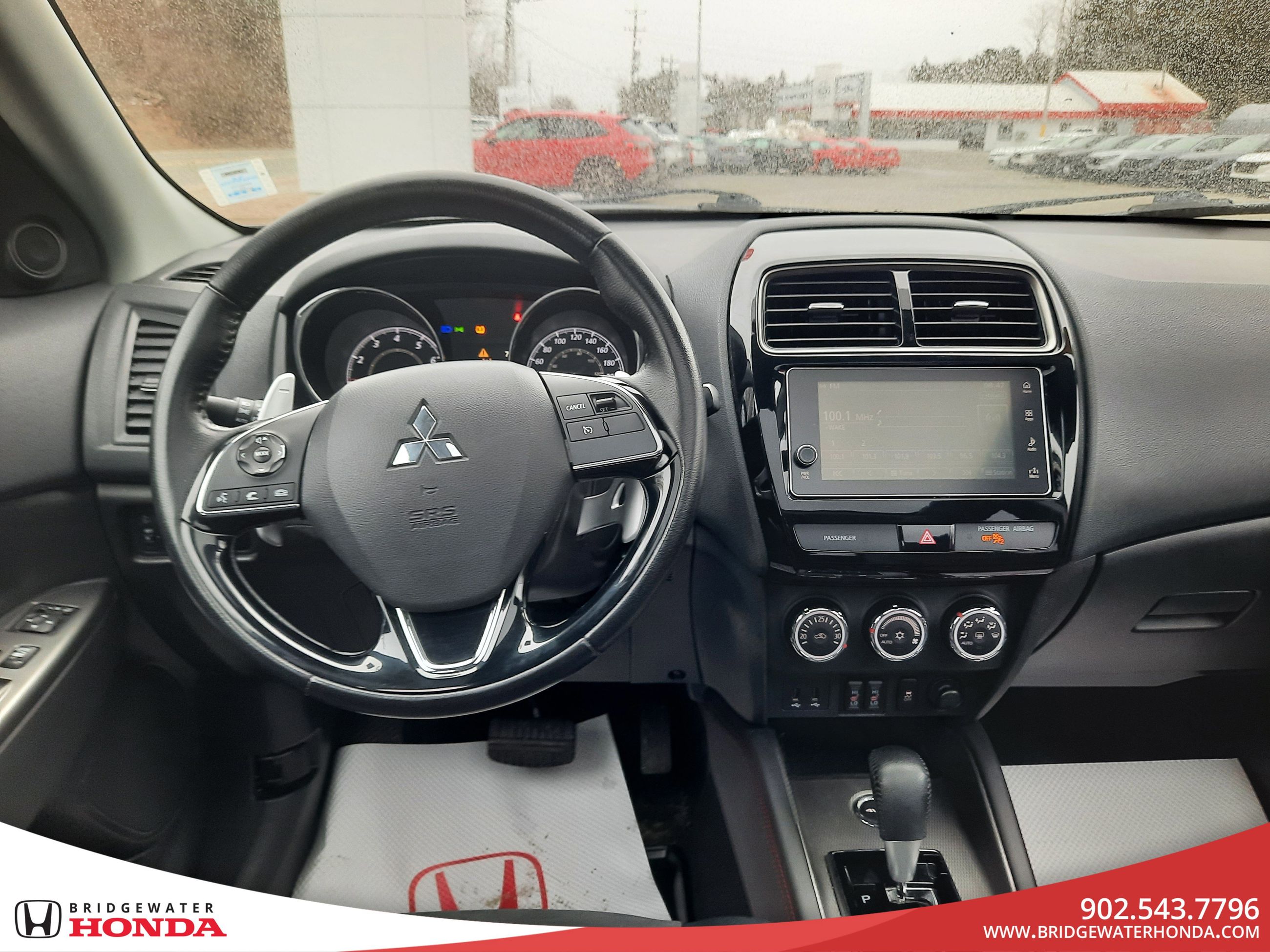 Mitsubishi RVR SE LTD 2018-25