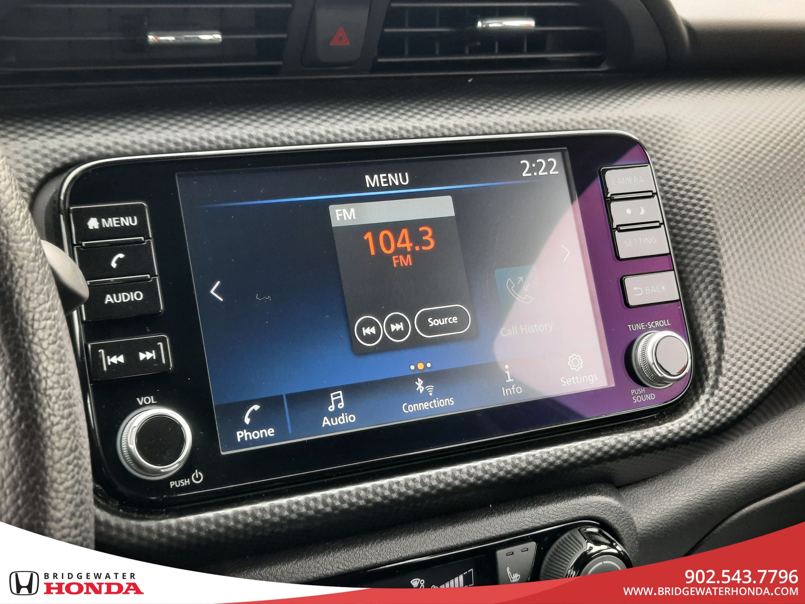 Nissan Kicks SV 2023-14