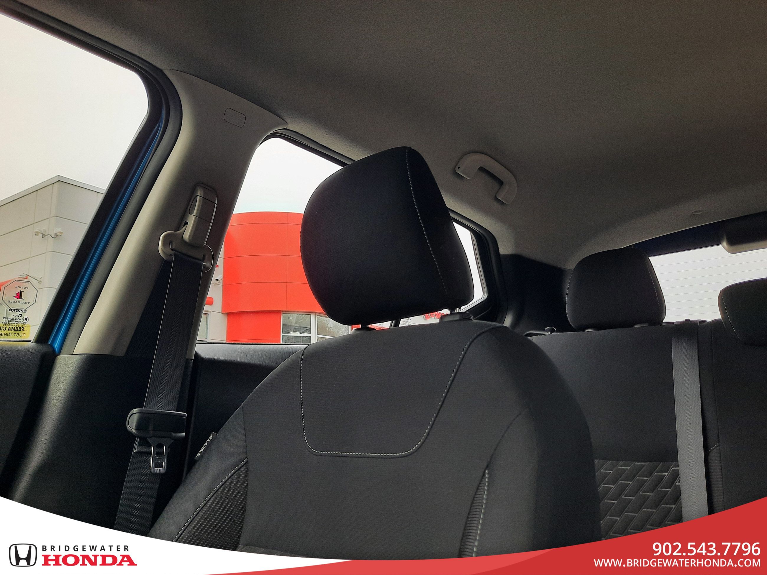 Nissan Kicks SV 2023-21