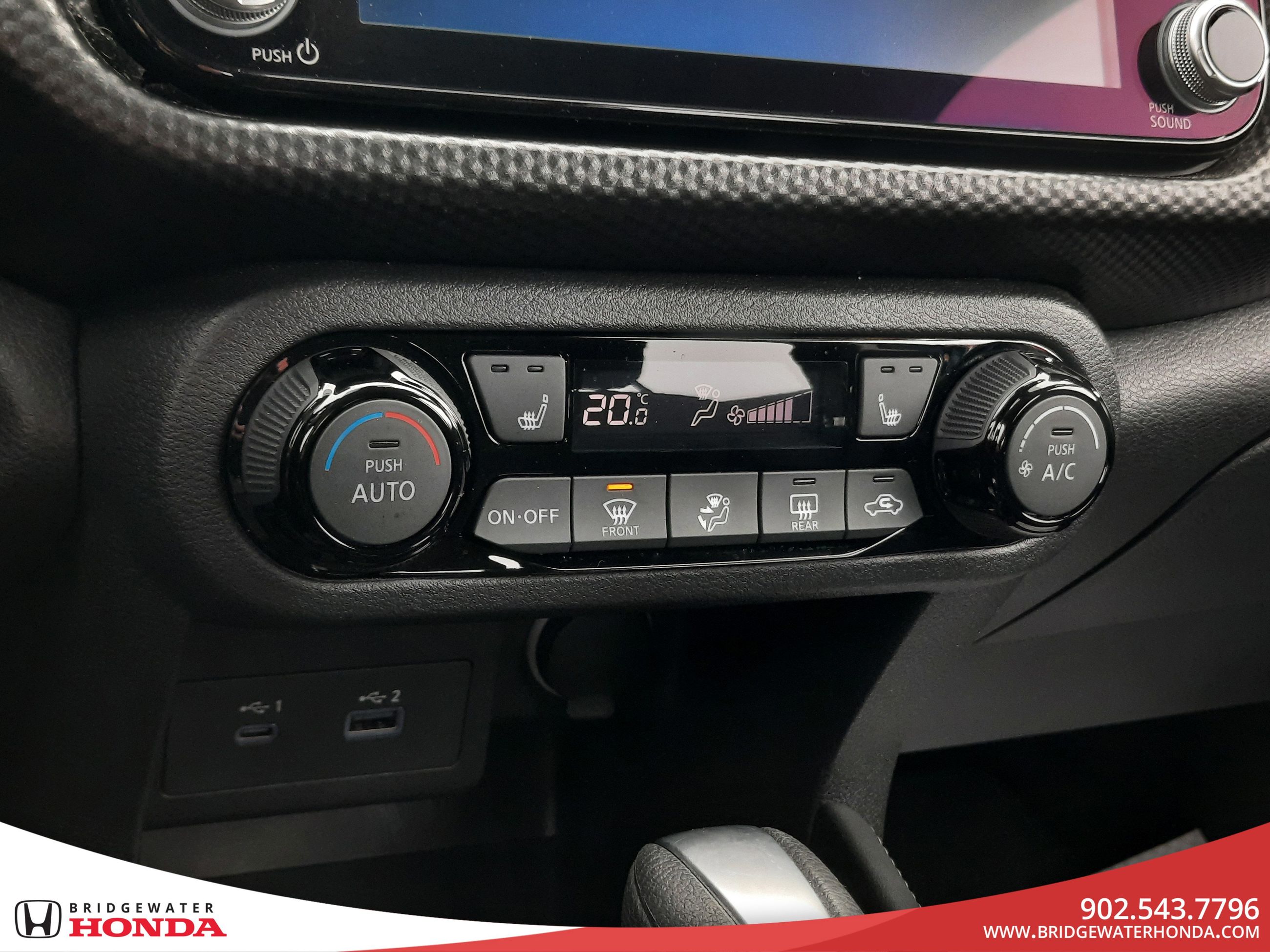 Nissan Kicks SV 2023-16