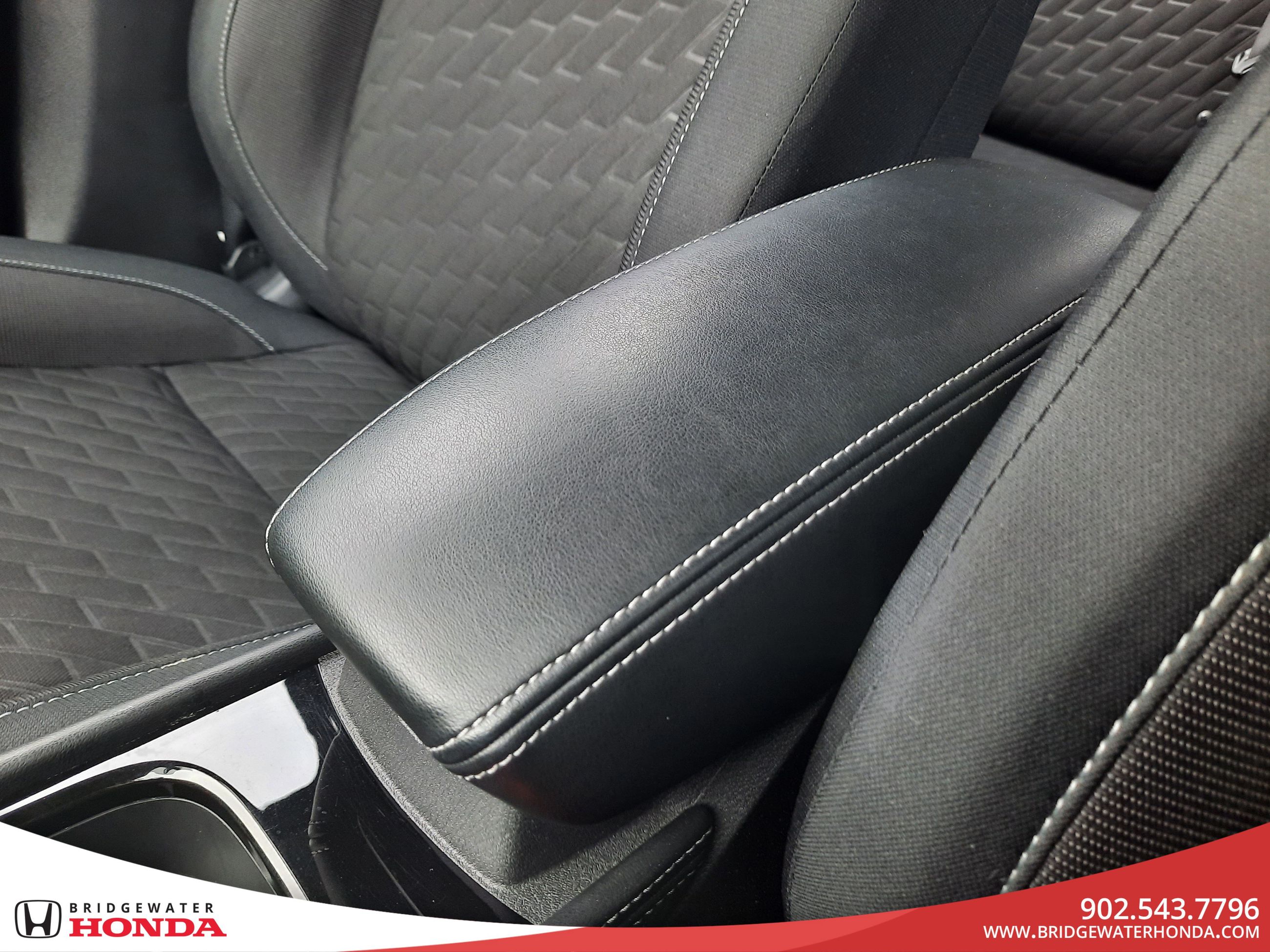 Nissan Kicks SV 2023-18