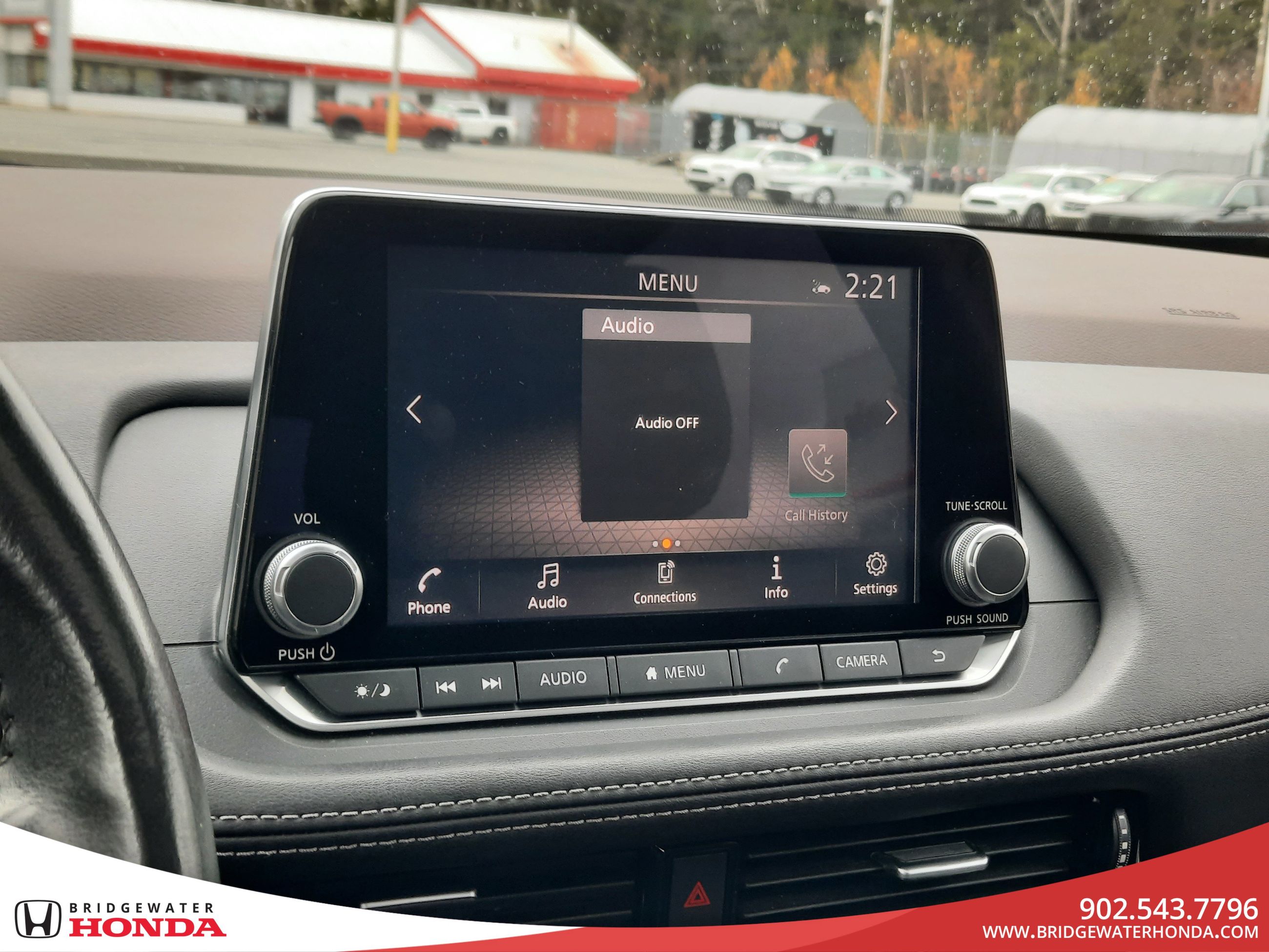 Nissan Rogue SV 2021-17