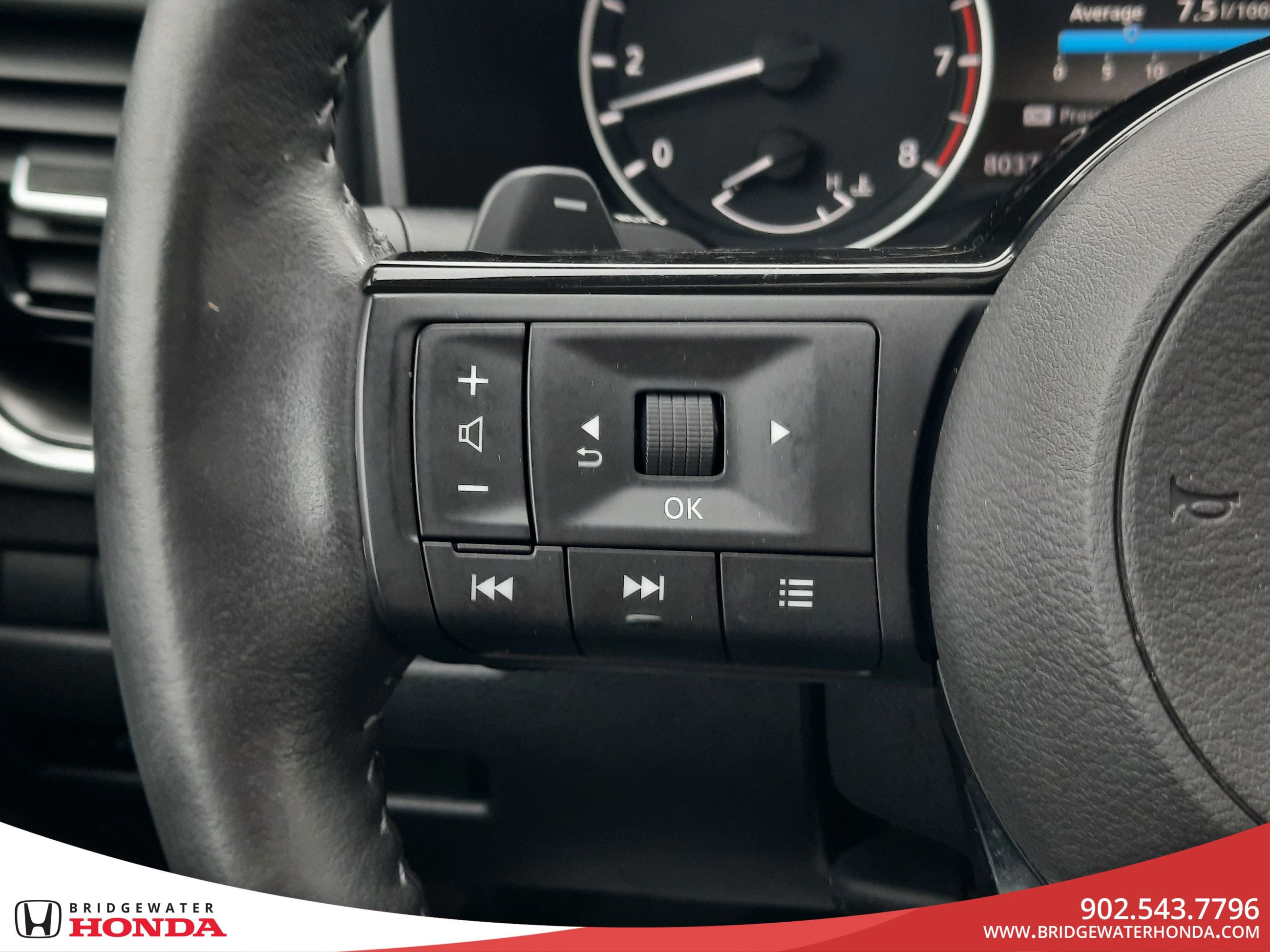 Nissan Rogue SV 2021-10