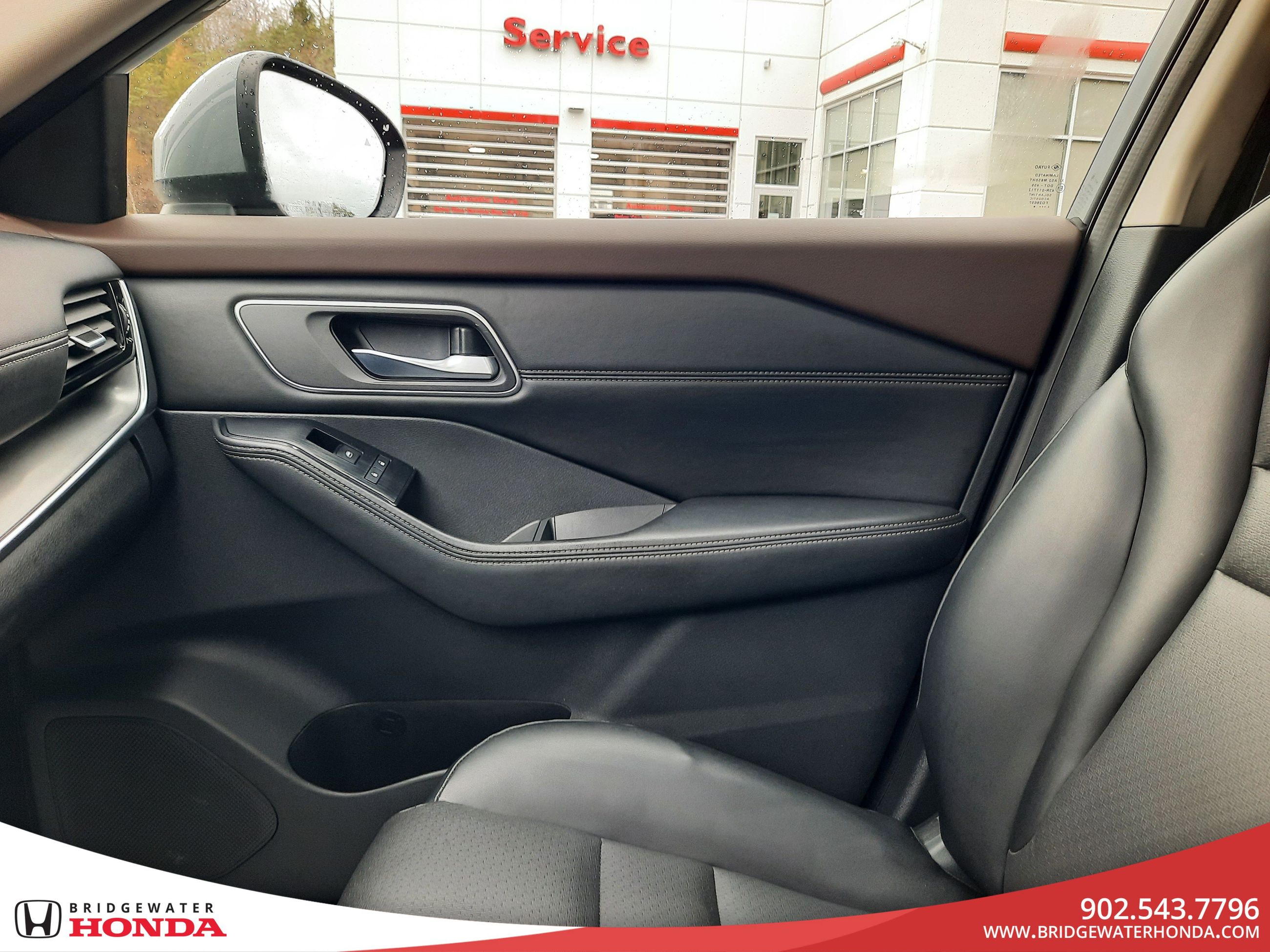 Nissan Rogue SV 2021-21