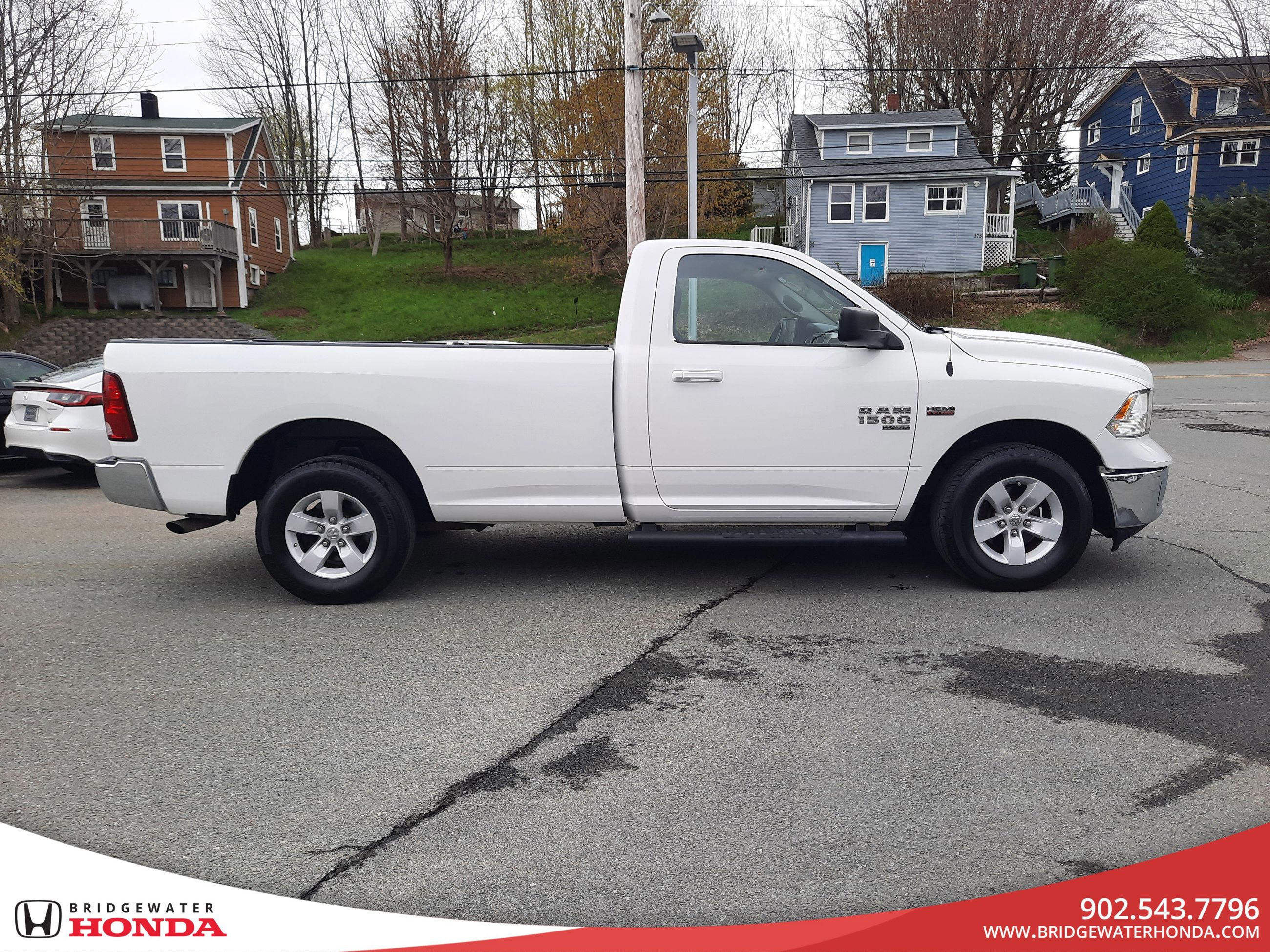 Ram 1500 Classic SLT 2019-4