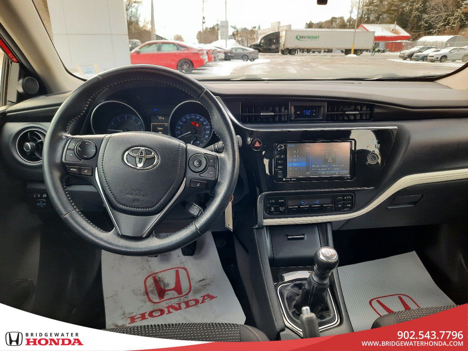 2018 Toyota Corolla iM BASE-26