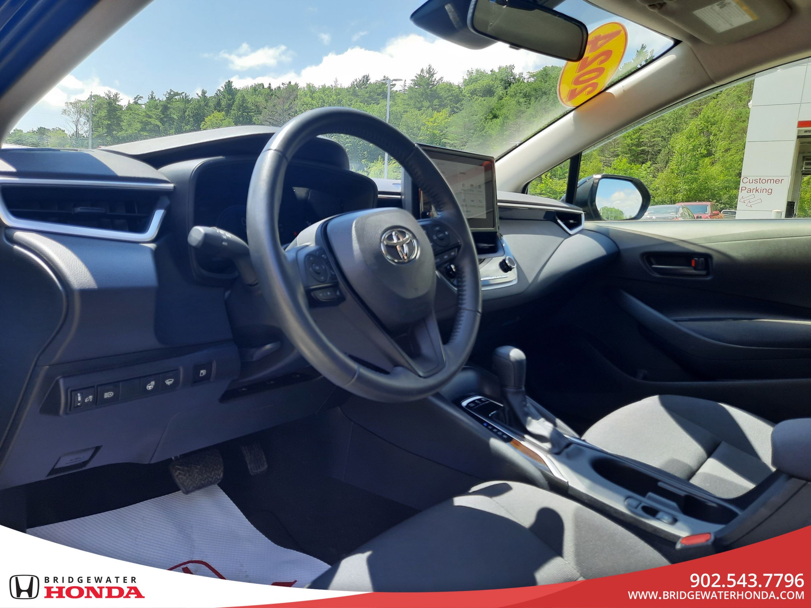 Toyota Corolla Hybrid LE 2024-1