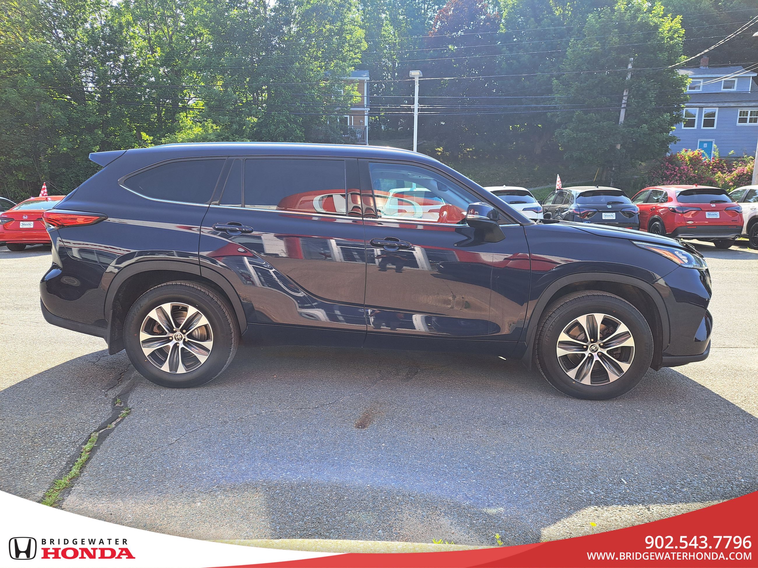 2021 Toyota Highlander XLE-3