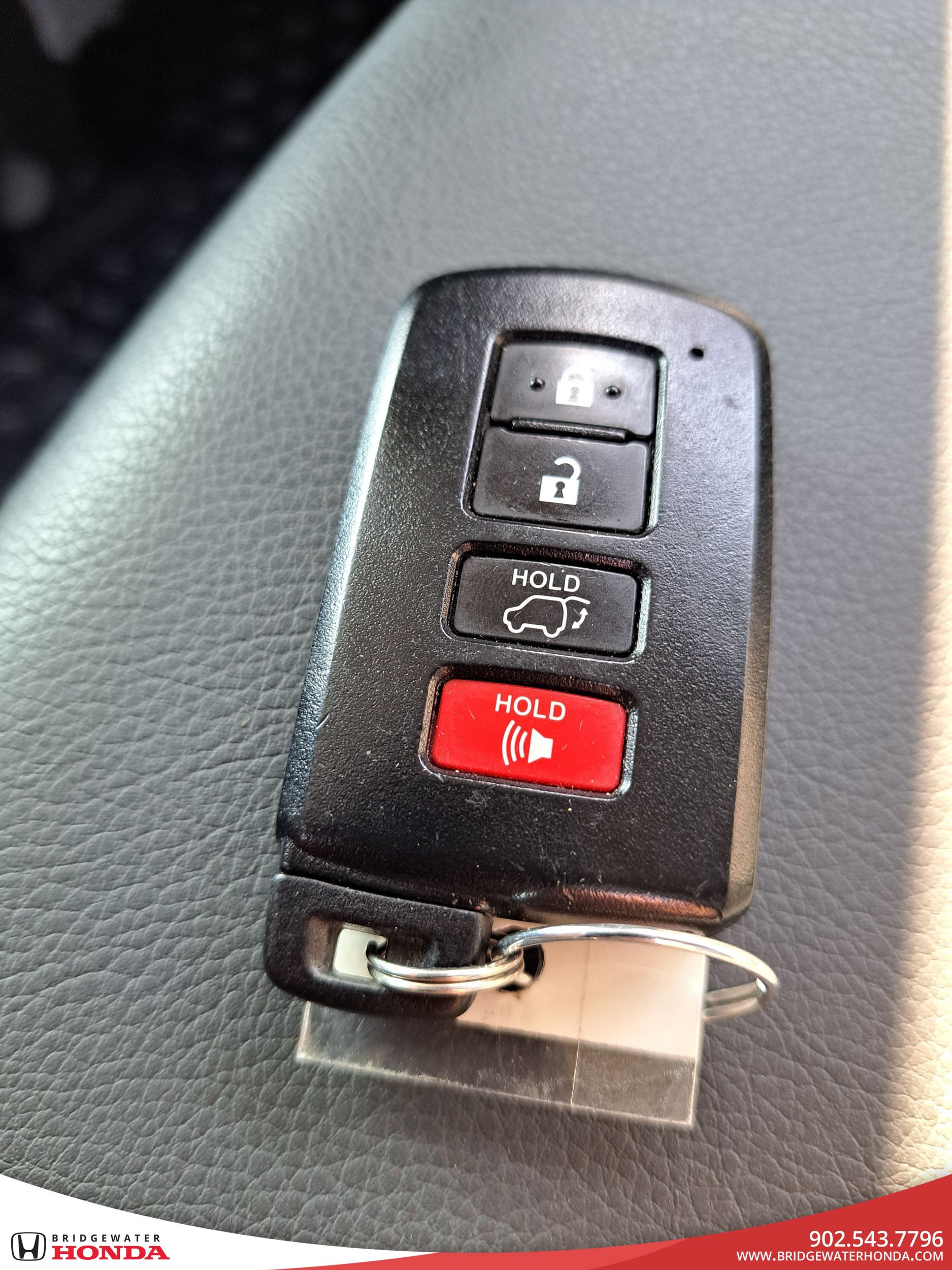 Toyota RAV4 Limited 2014-28