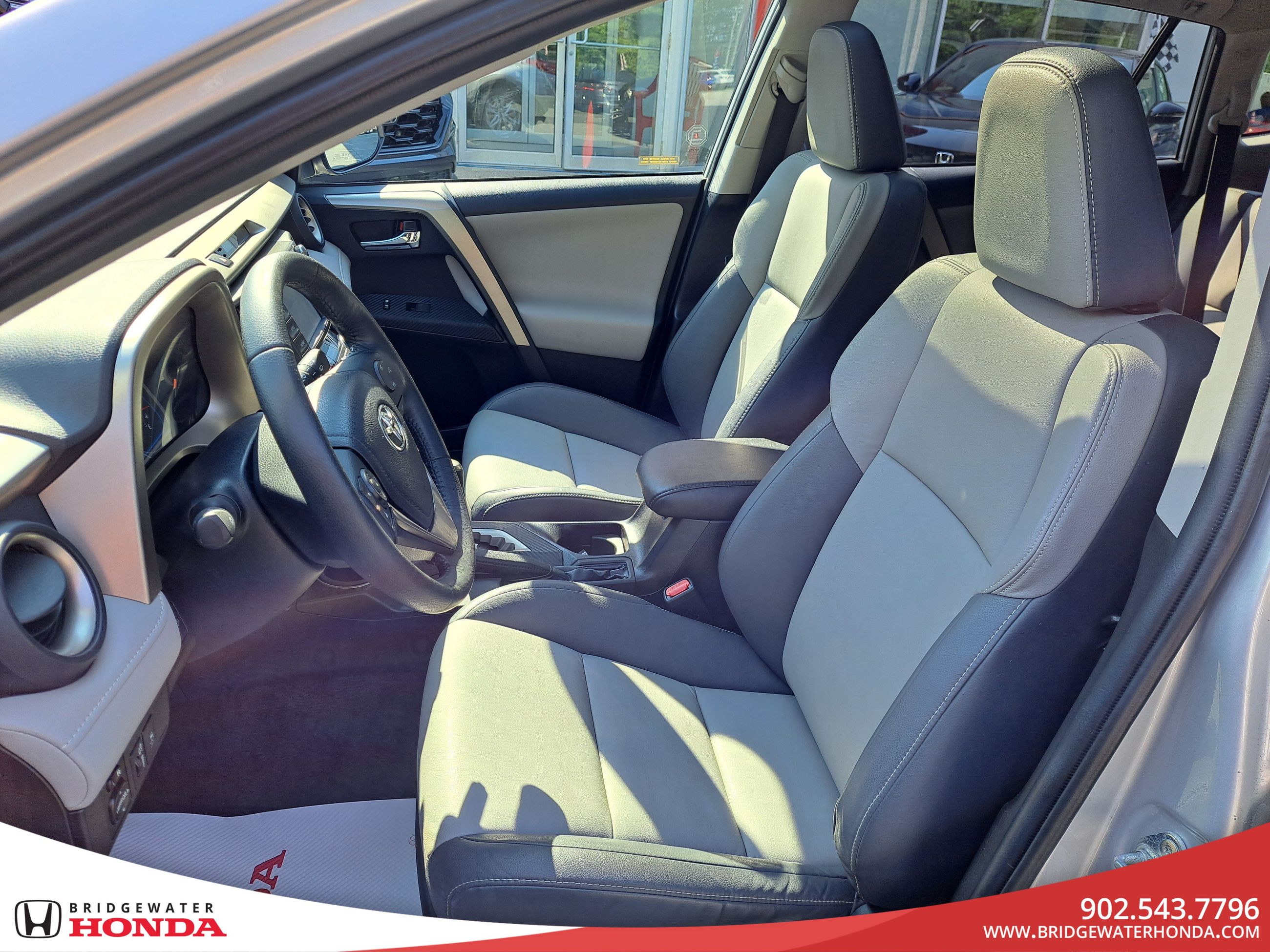 Toyota RAV4 Limited 2014-13