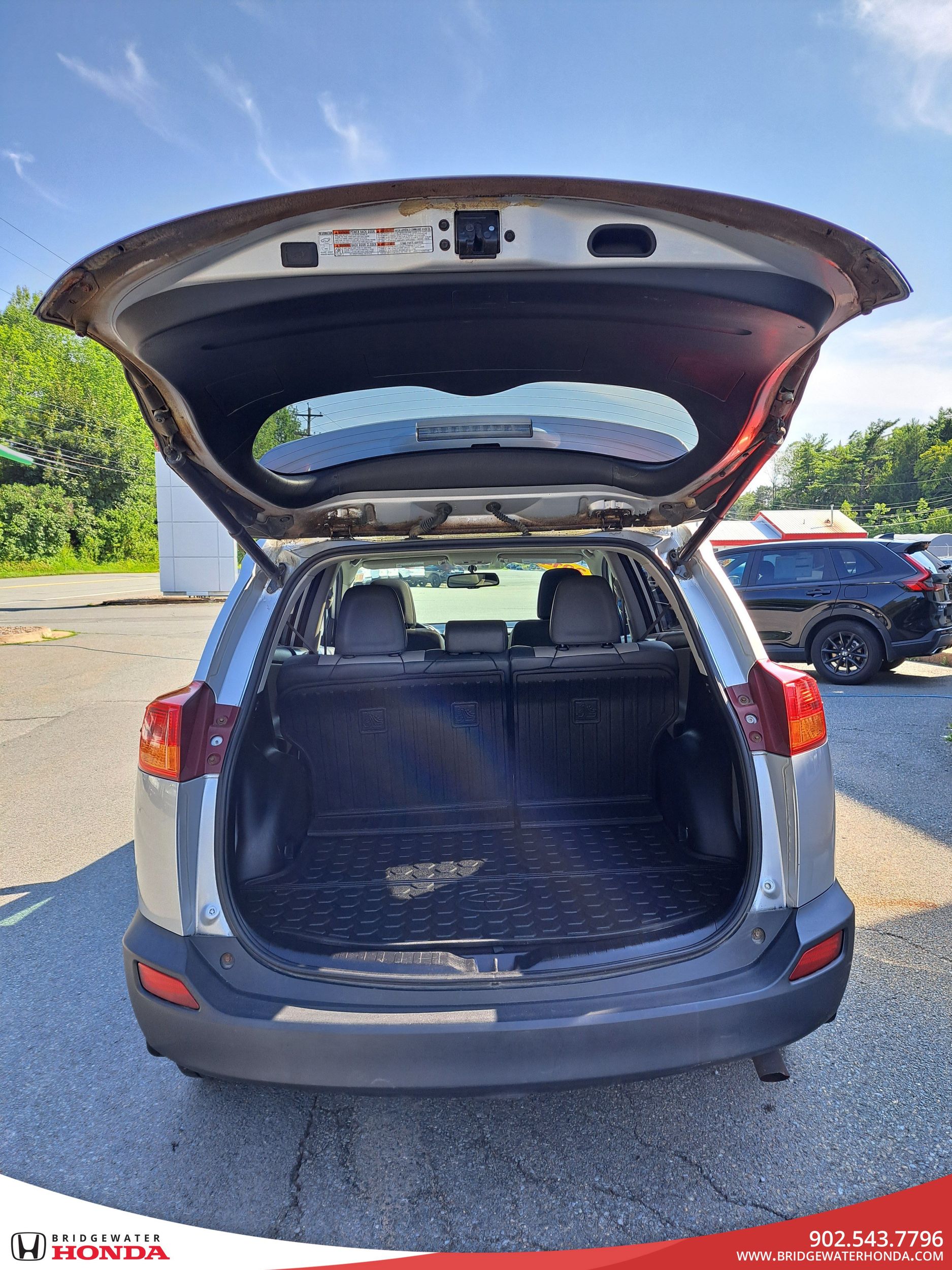 Toyota RAV4 Limited 2014-9