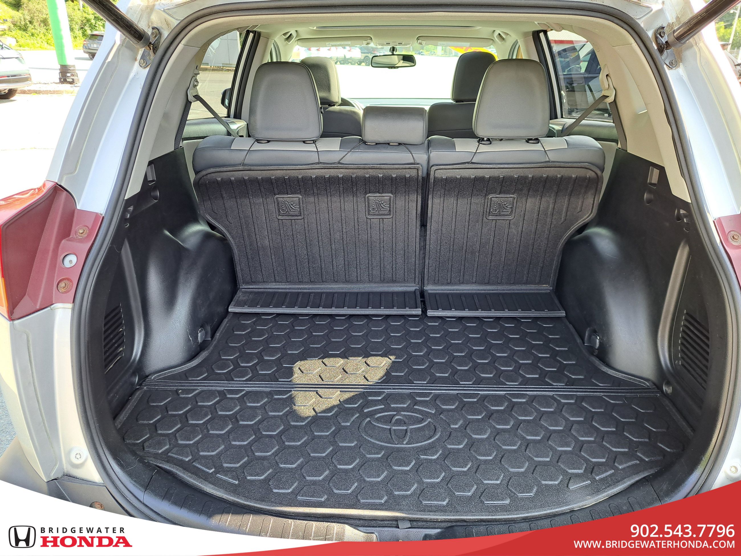 Toyota RAV4 Limited 2014-10