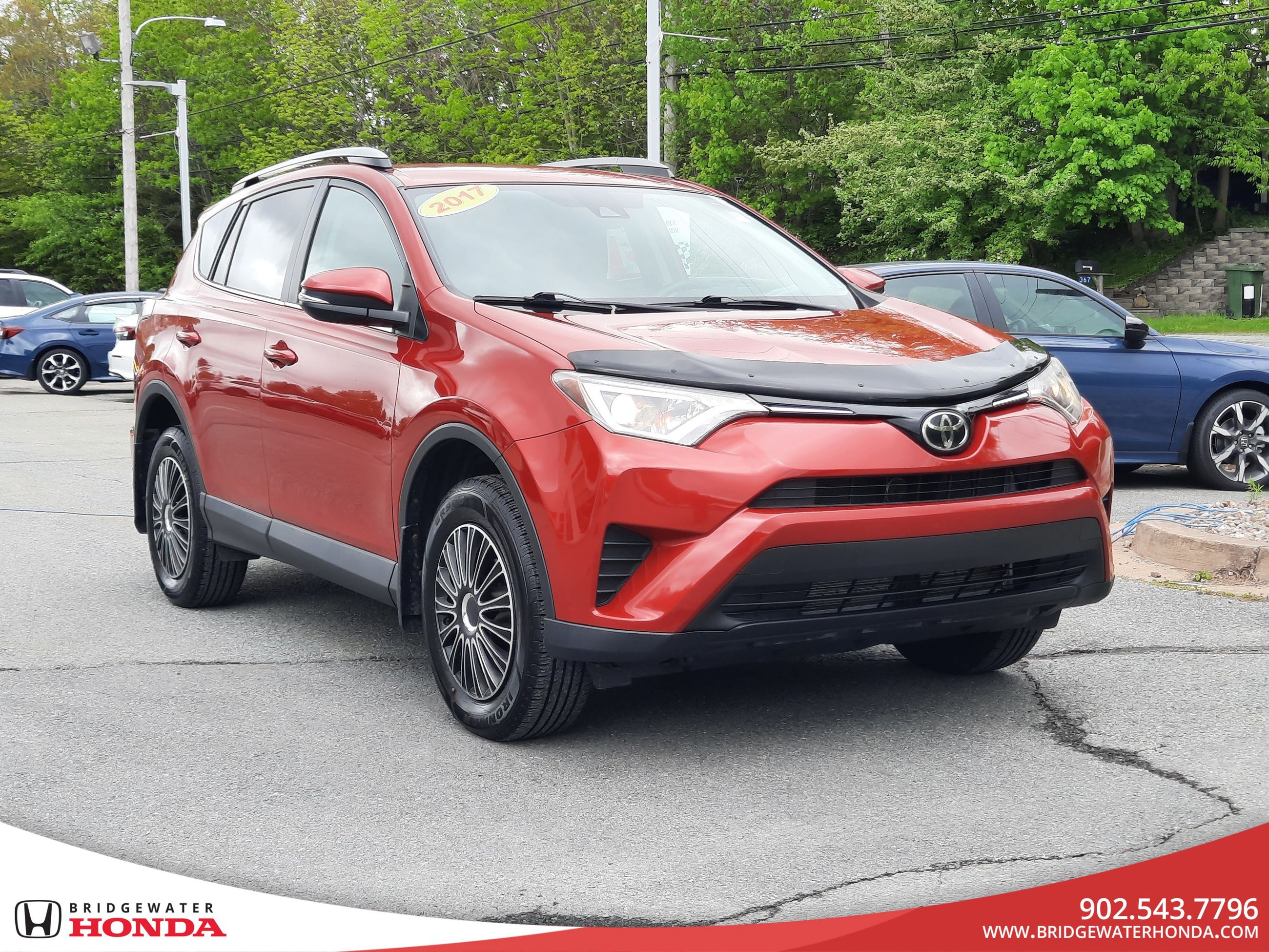 Toyota RAV4 LE 2017-3