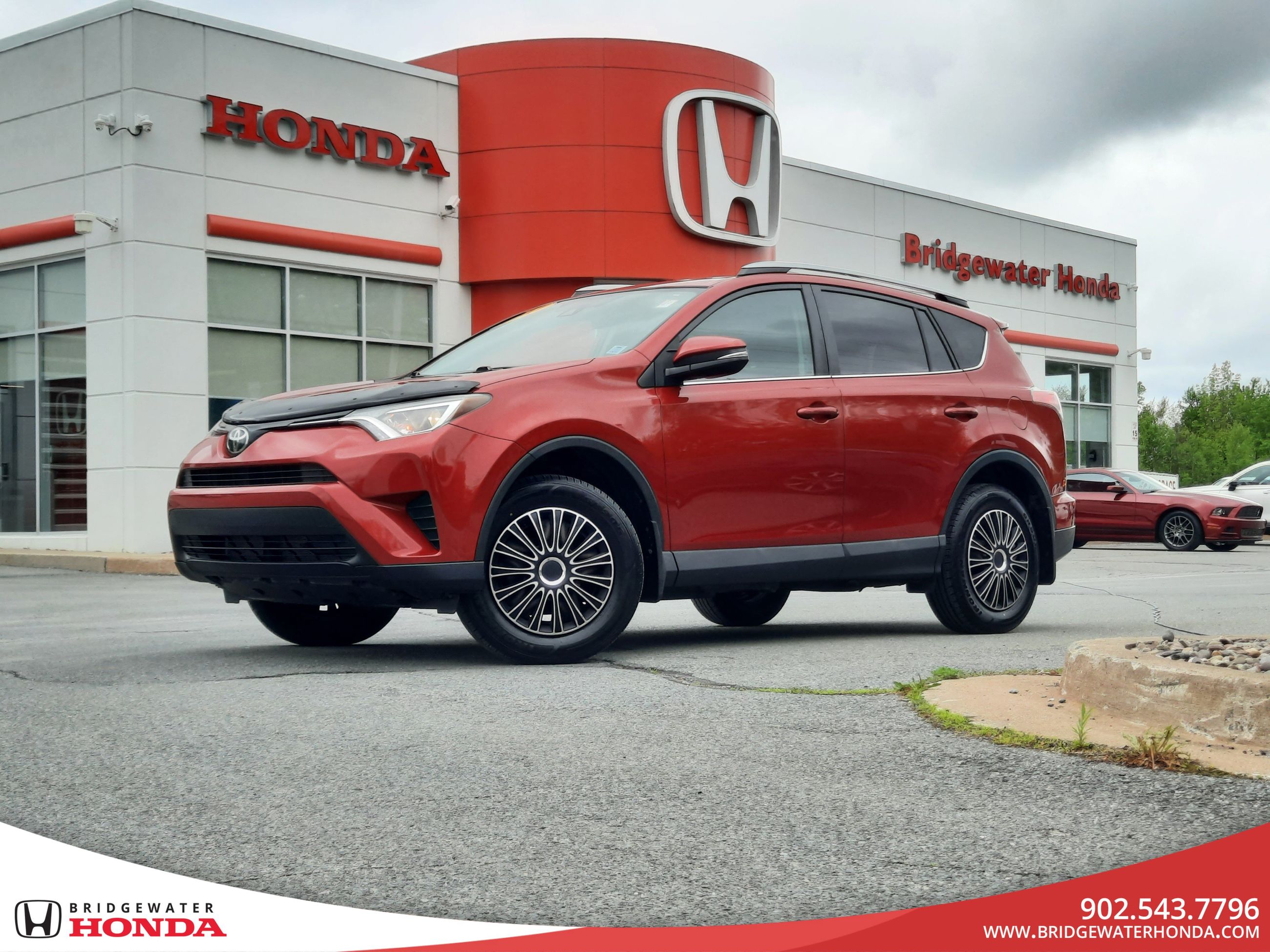 Toyota RAV4 LE 2017-0