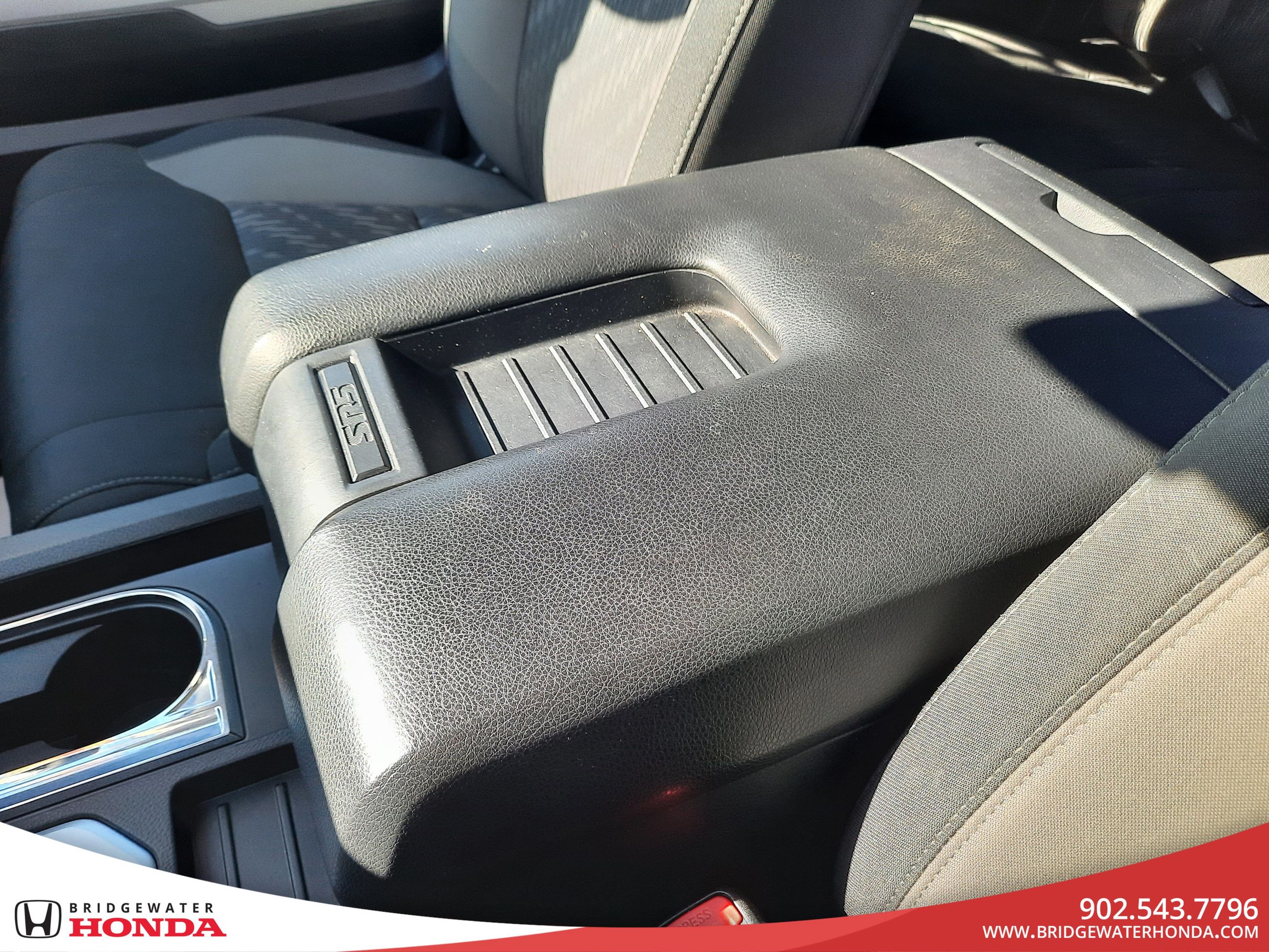 Toyota Tundra SR5 Plus 2019-18