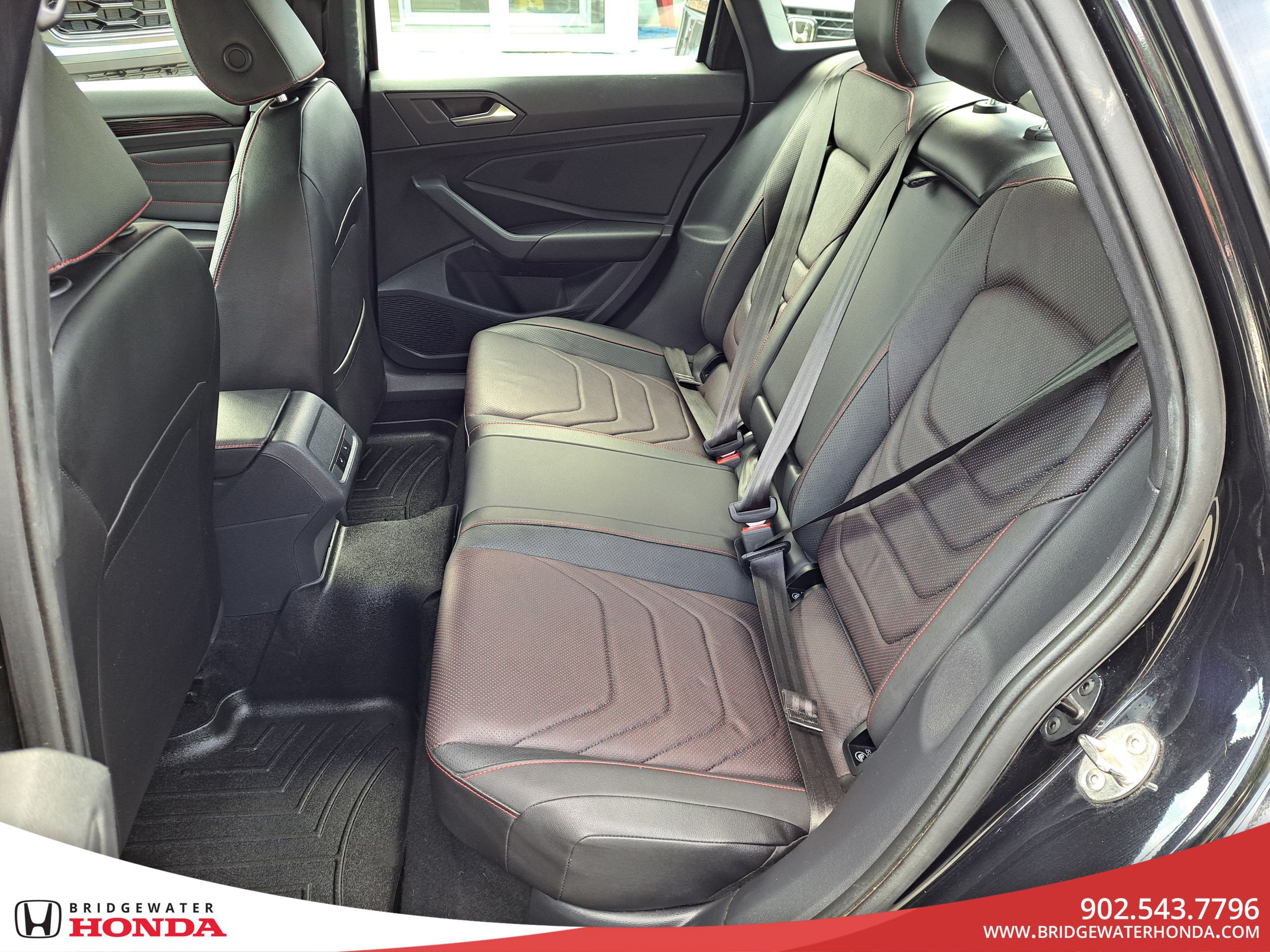 Volkswagen Jetta GLI BASE 2023-28