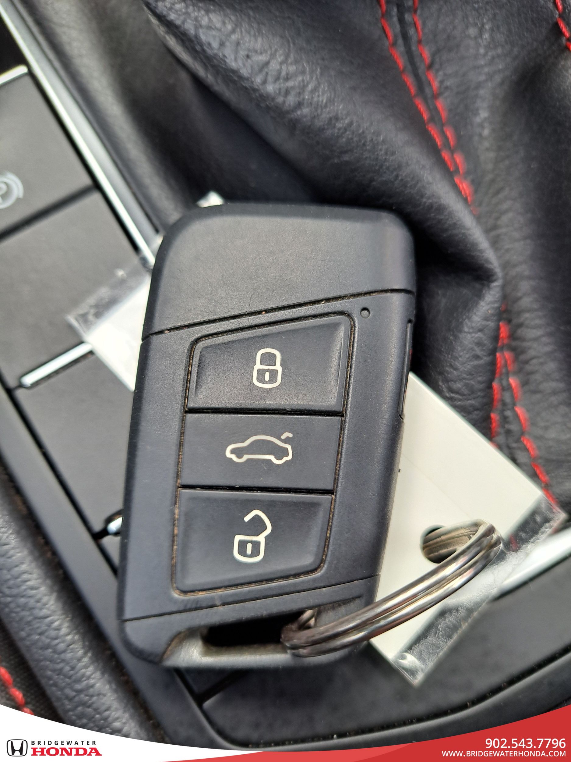 Volkswagen Jetta GLI BASE 2023-29