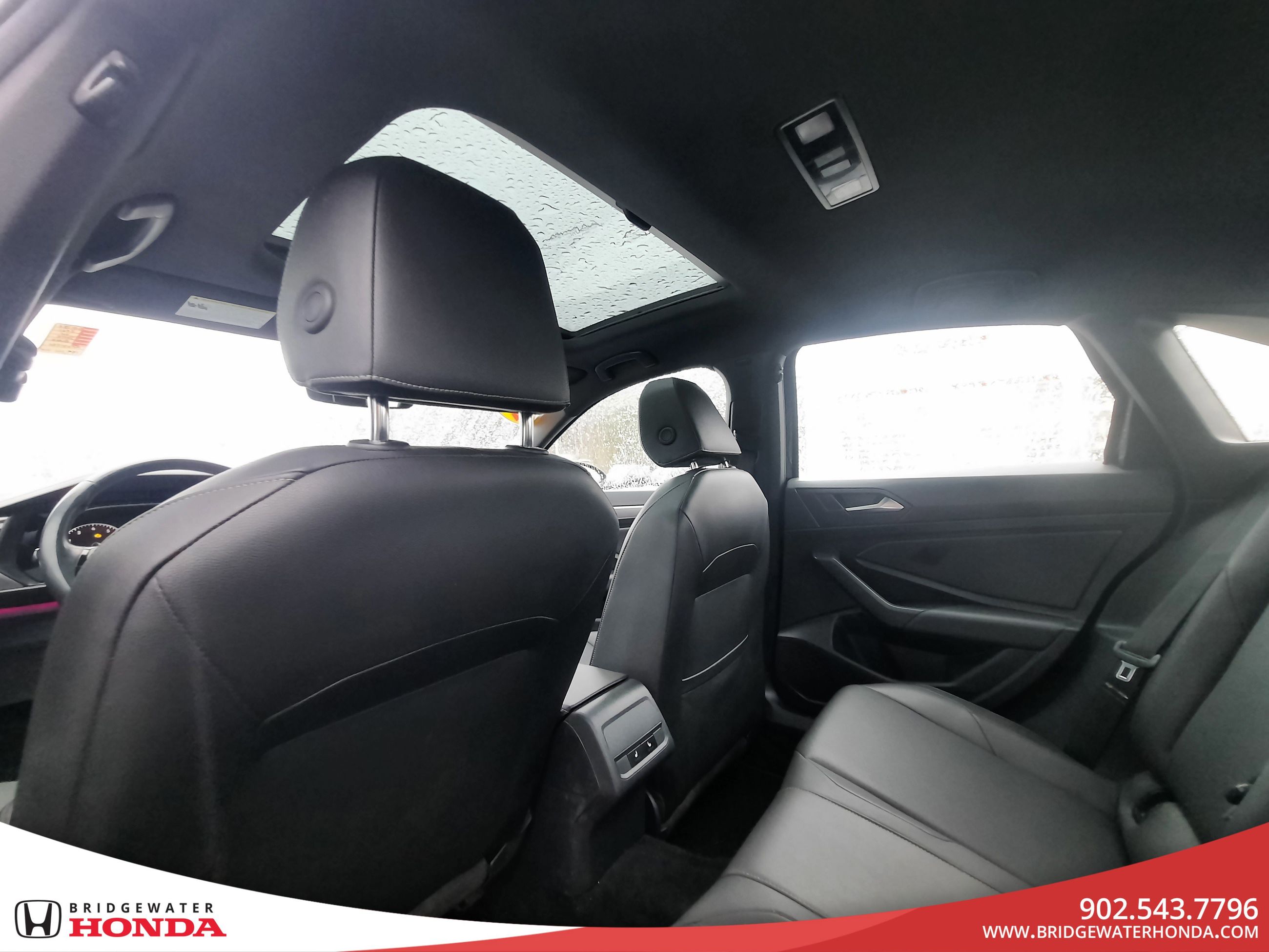 Volkswagen Jetta Highline 2021-24