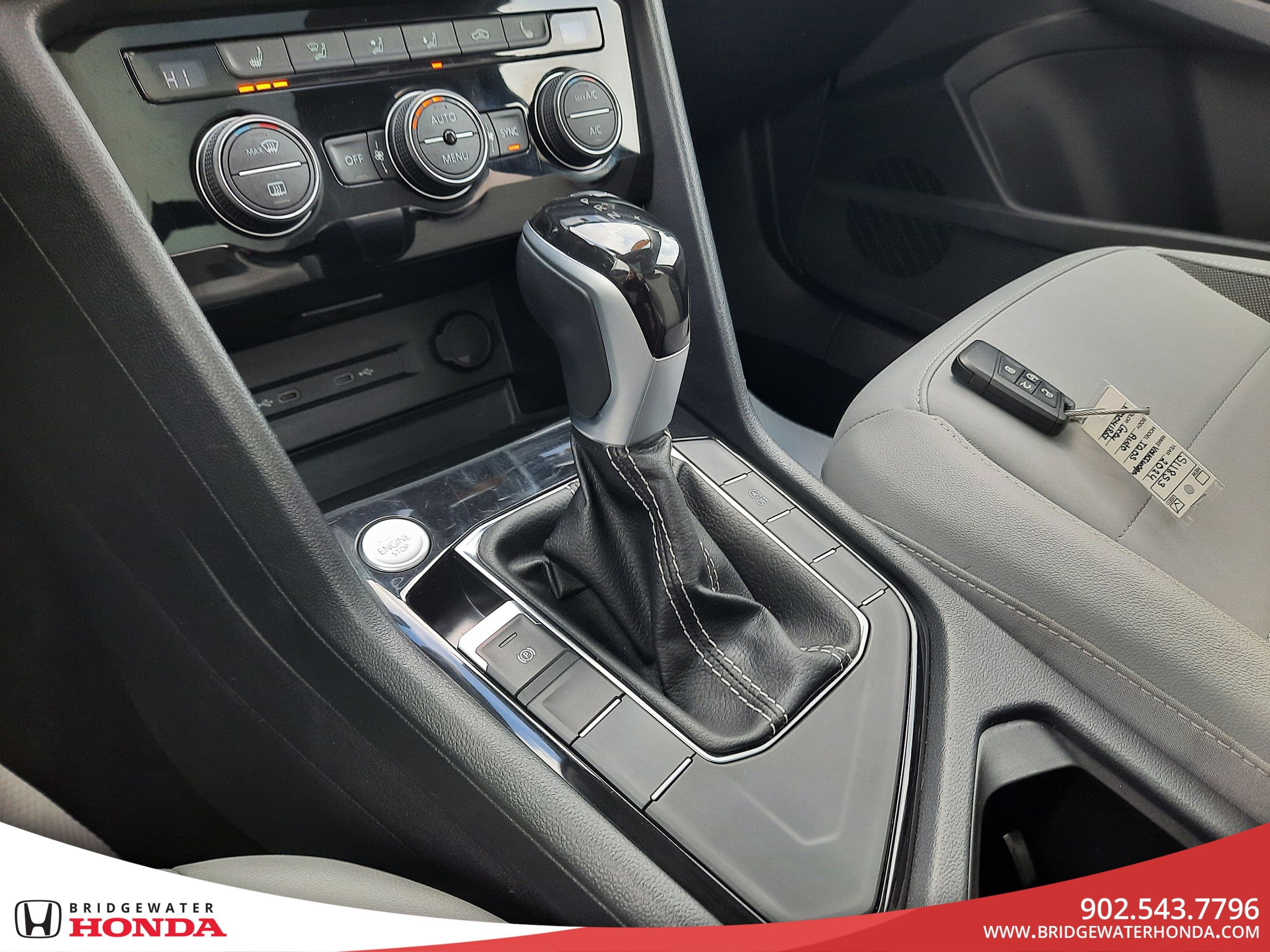 Volkswagen Taos Comfortline 2024-17