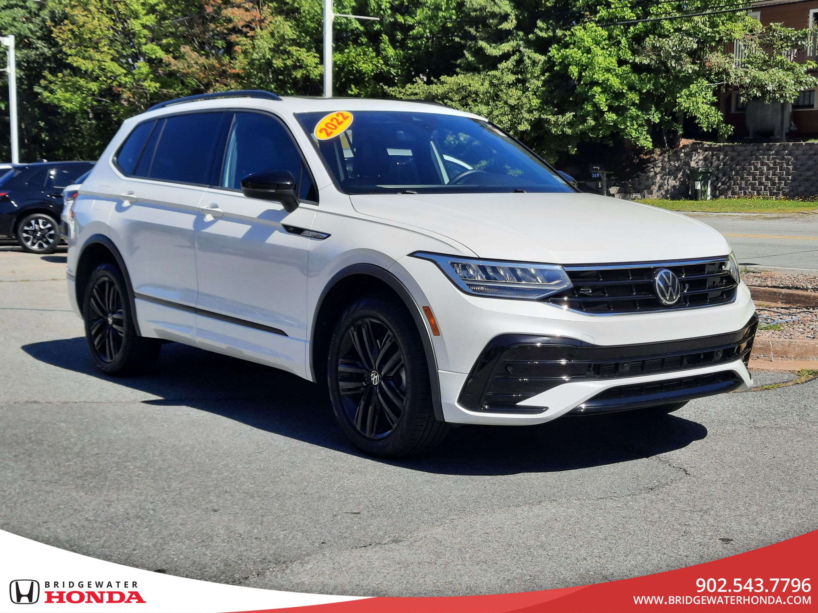 2022 Volkswagen Tiguan Comfortline R-Line Black Edition-3