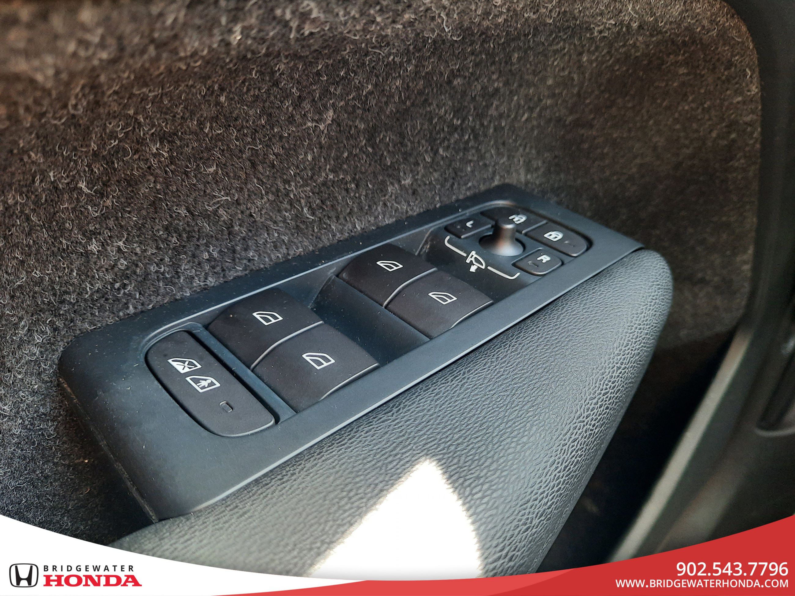 2019 Volvo XC40 Momentum-10