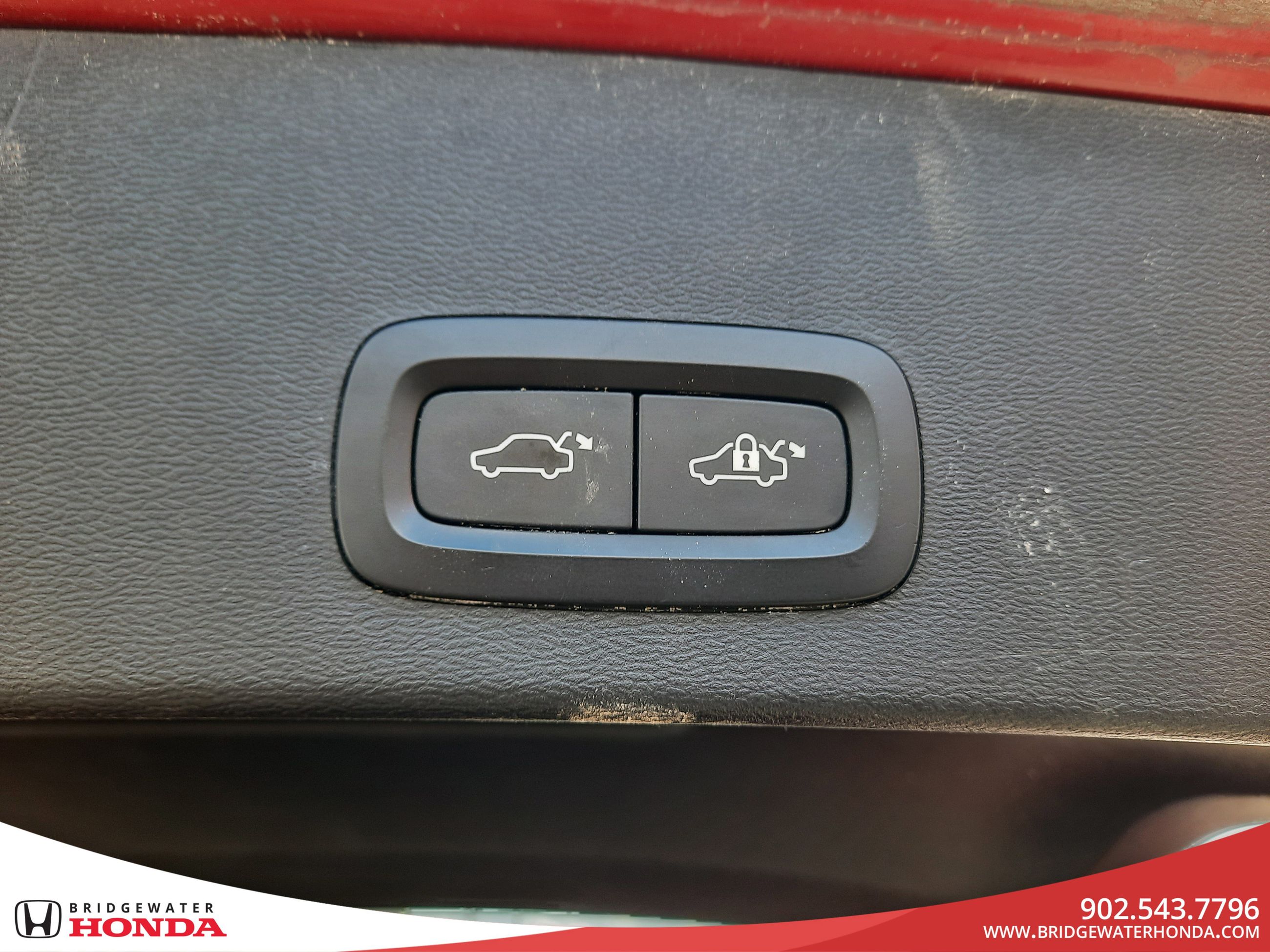 2019 Volvo XC40 Momentum-8