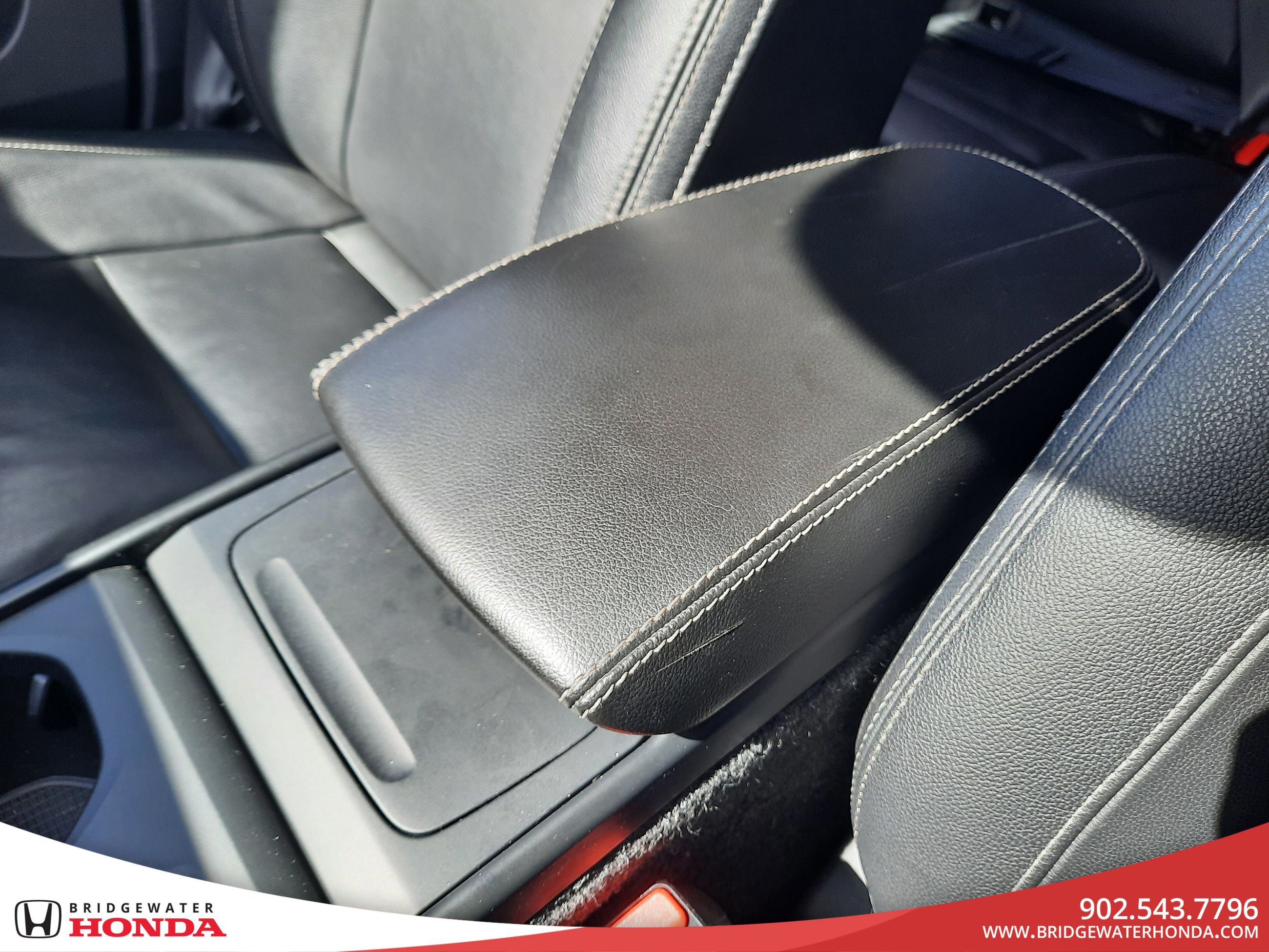 2019 Volvo XC40 Momentum-20