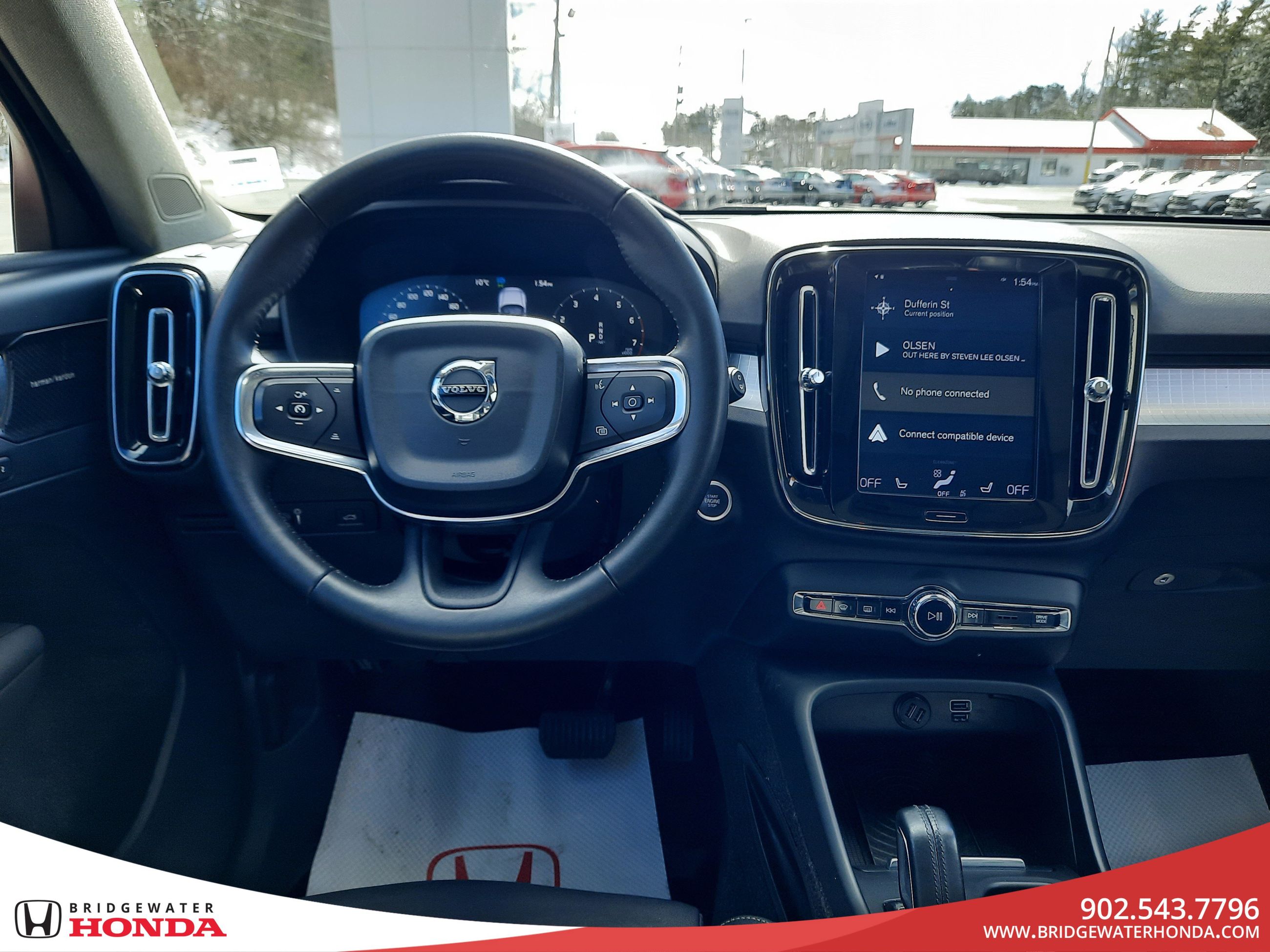 2019 Volvo XC40 Momentum-28