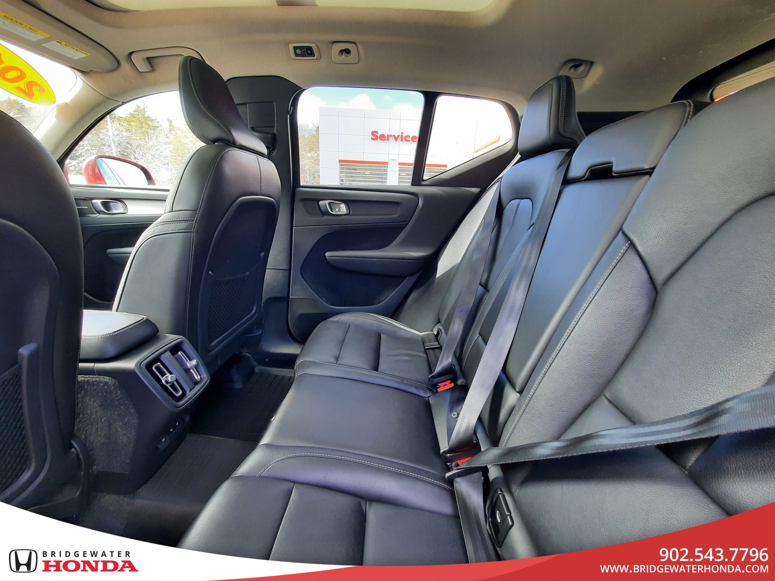 2019 Volvo XC40 Momentum-26