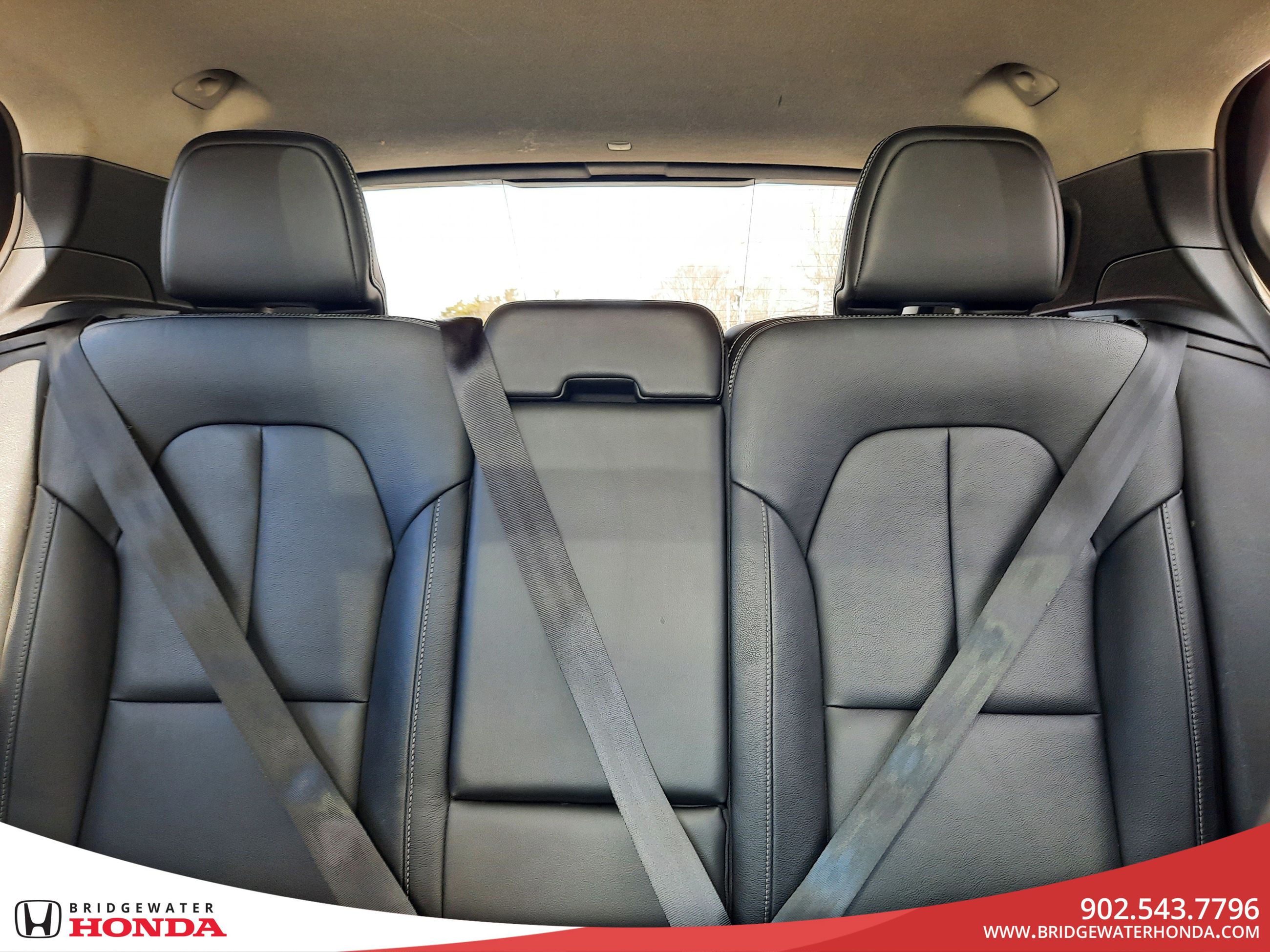 2019 Volvo XC40 Momentum-24