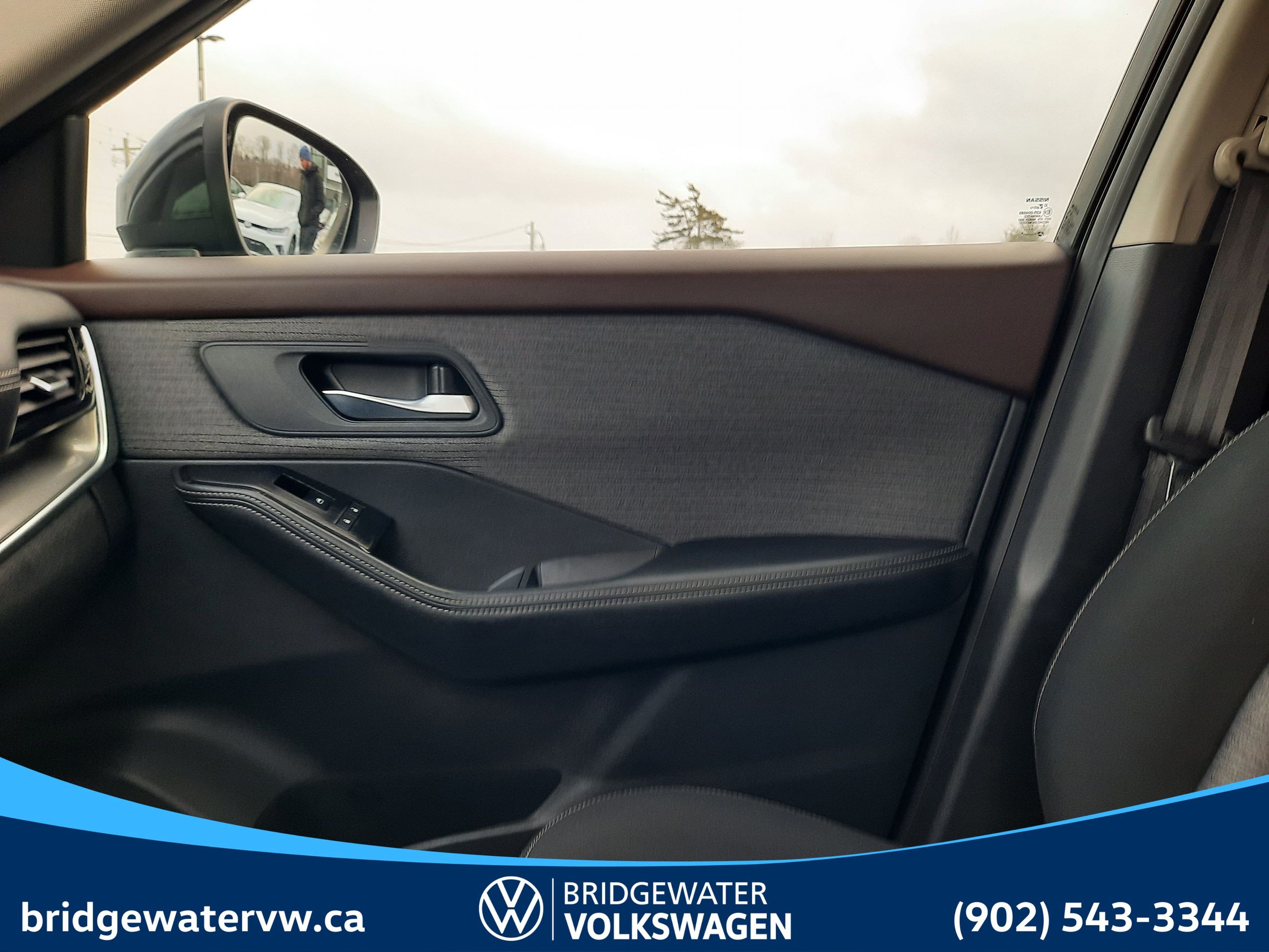 Nissan ROGUE SV 2021