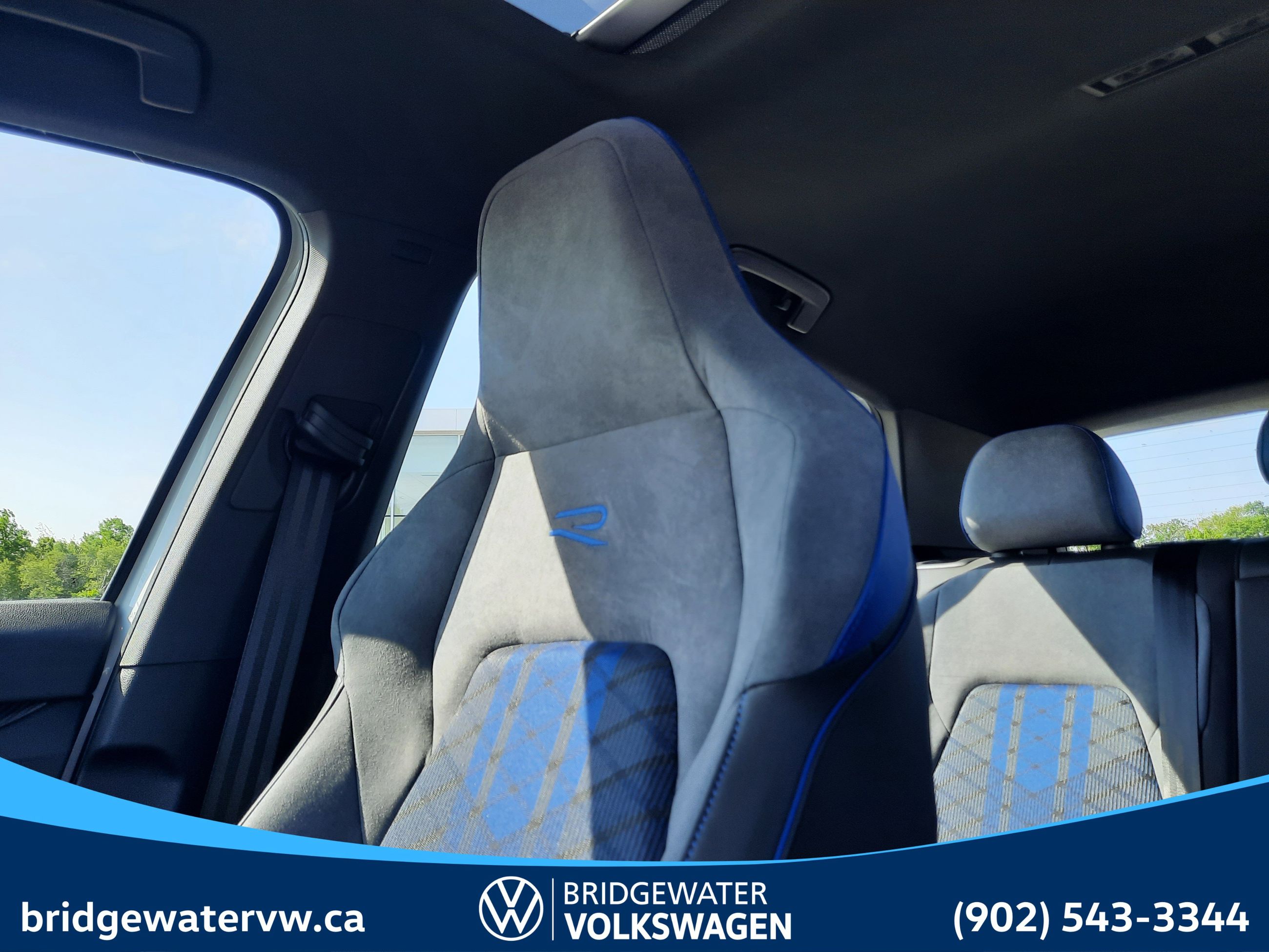 2025 Volkswagen GOLF R BLACK EDITION