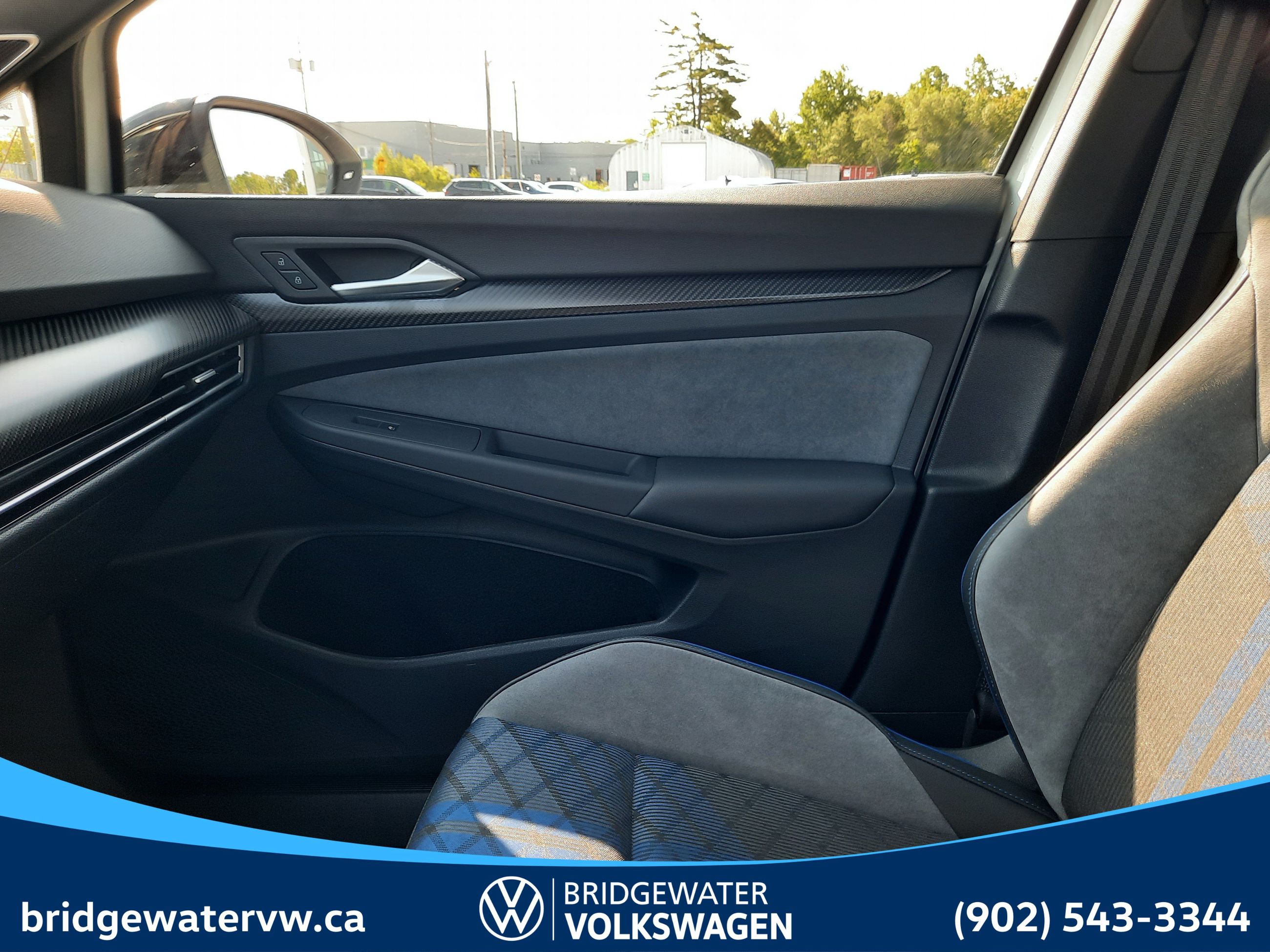 2025 Volkswagen GOLF R BLACK EDITION