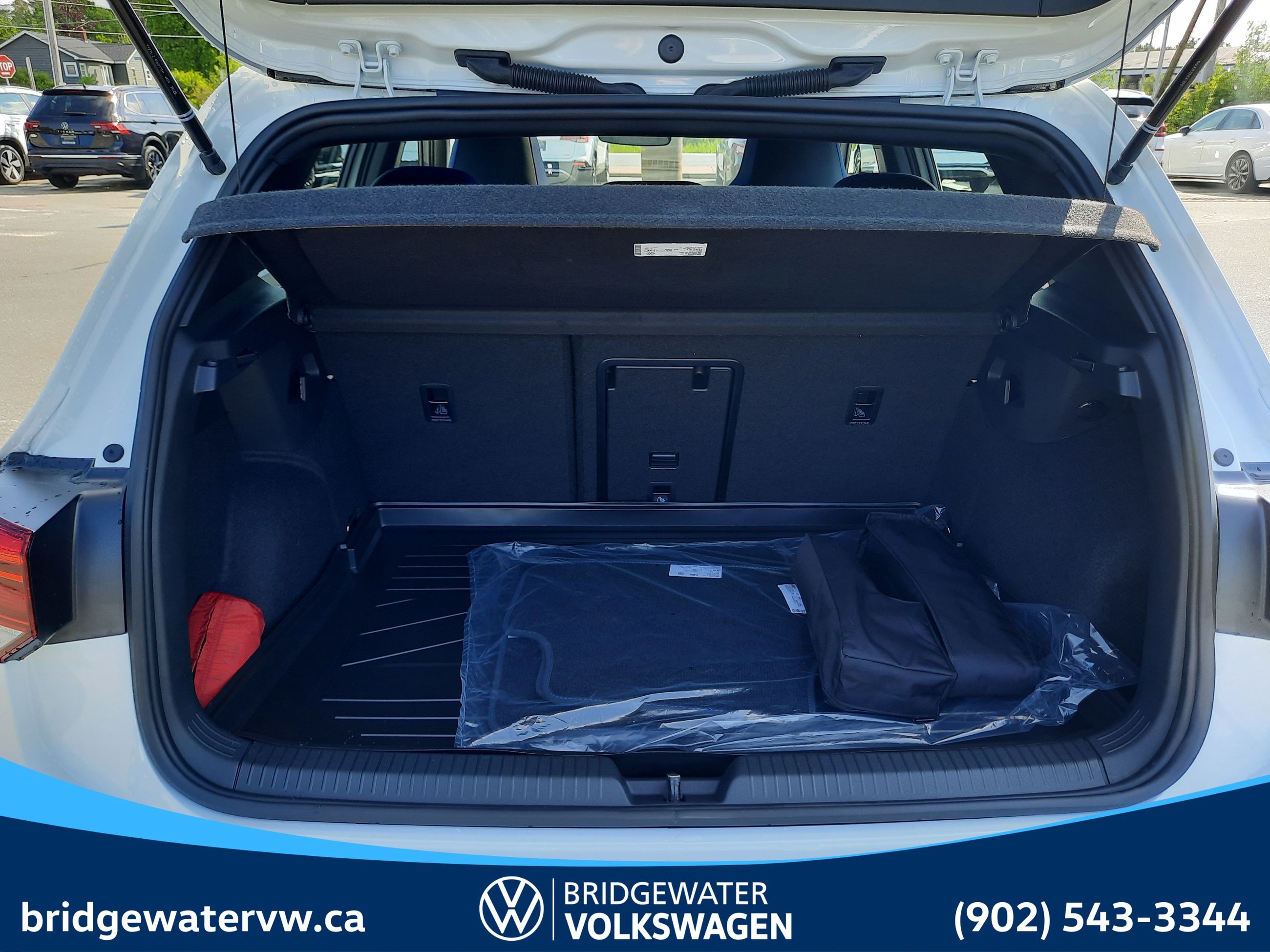 2025 Volkswagen GOLF R BLACK EDITION