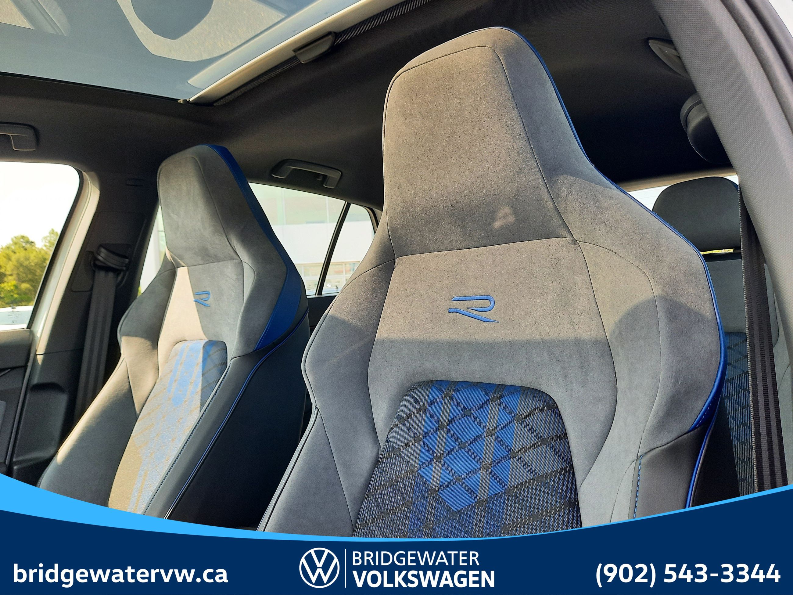 2025 Volkswagen GOLF R BLACK EDITION